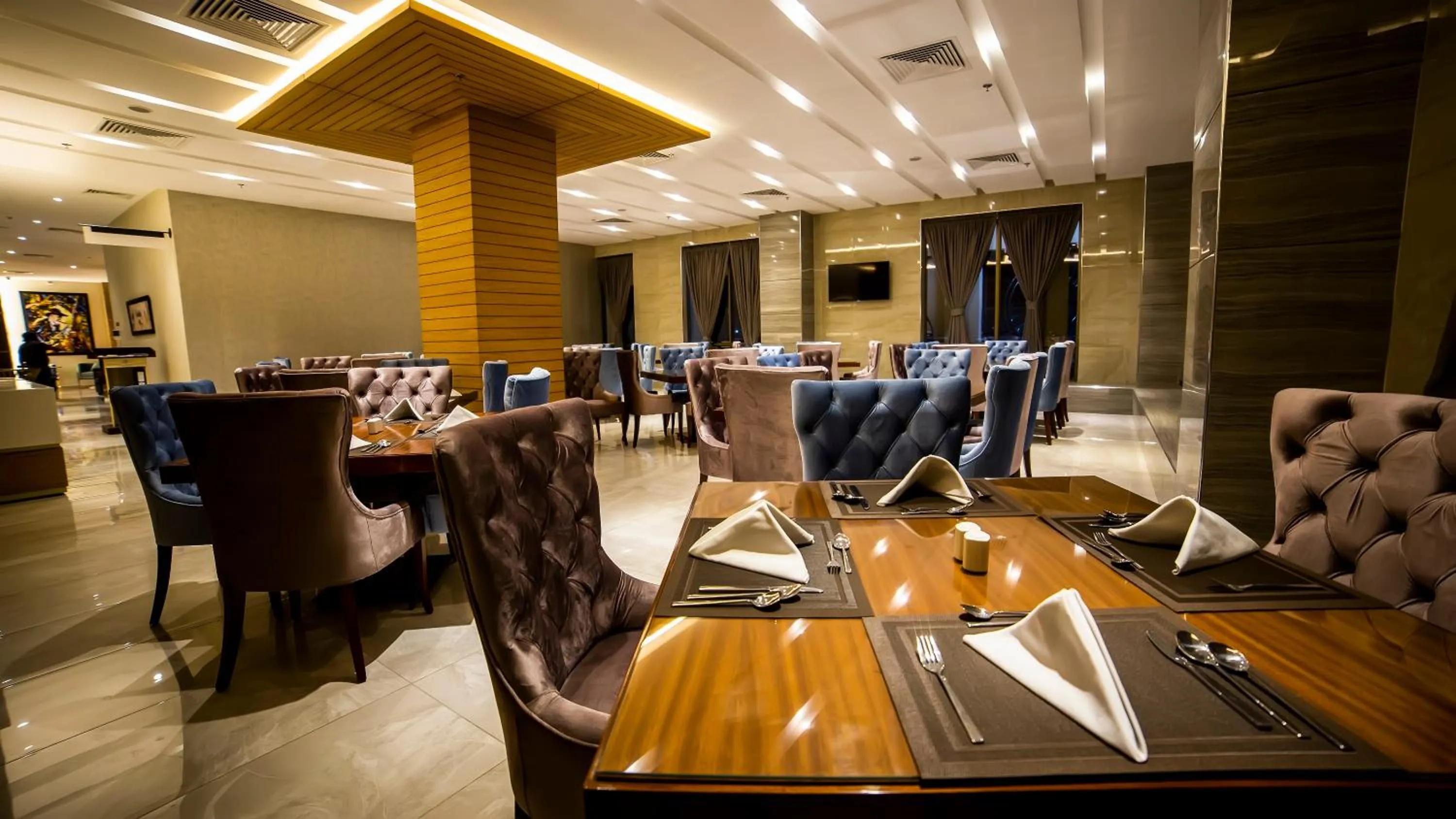 Restaurant/places to eat in Best Western Premier Hotel Gulberg Lahore