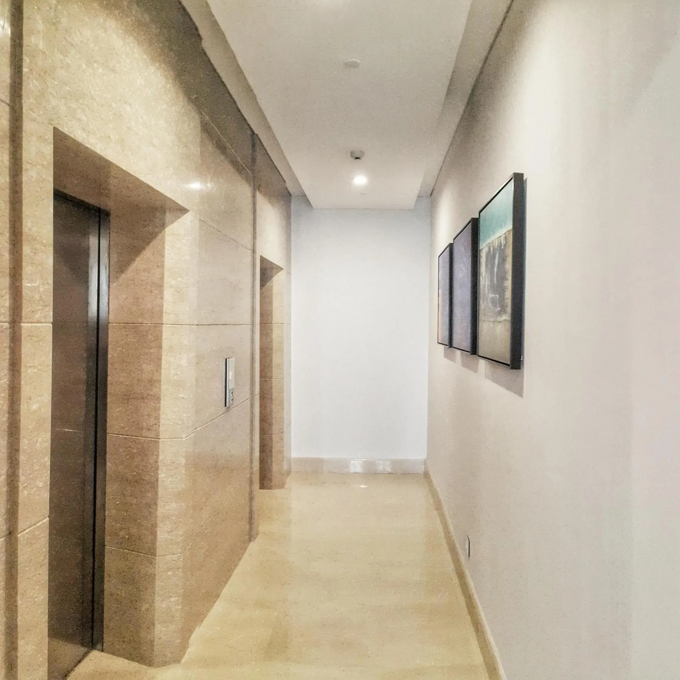 Area and facilities in Oakwood Suites La Maison Jakarta