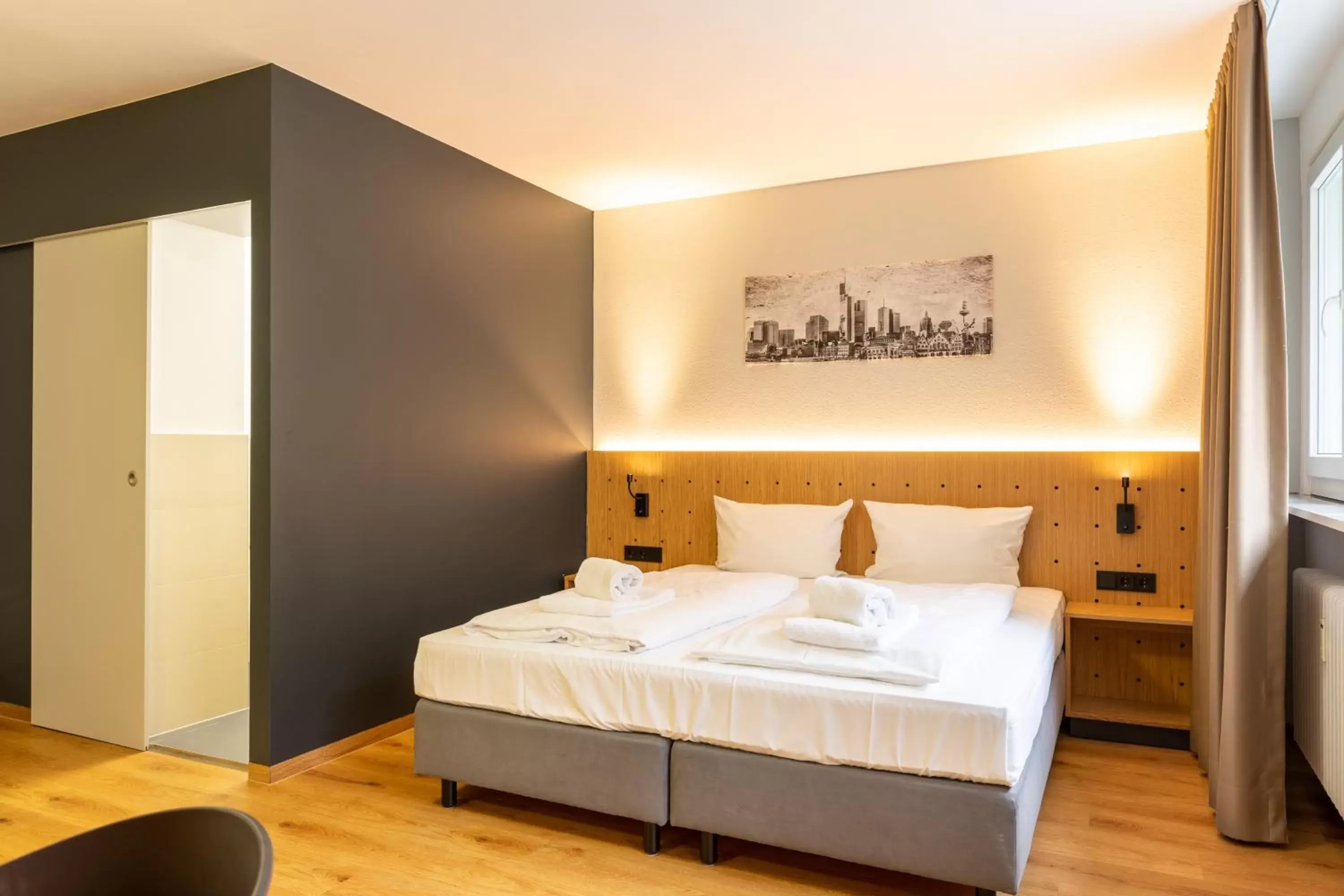 Bedroom, Bed in mk hotel berlin