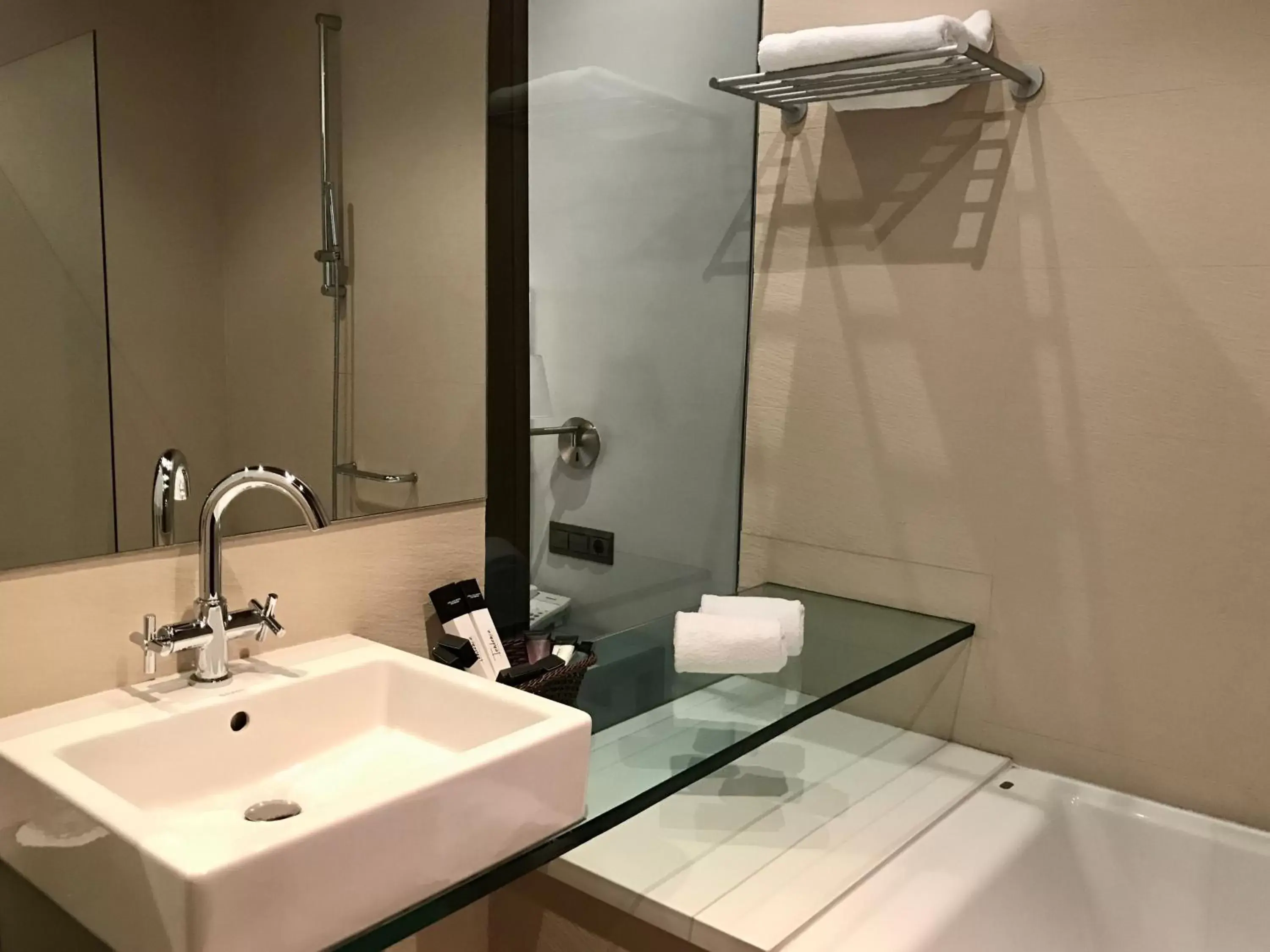 Bathroom in Hotel Villa Paulita