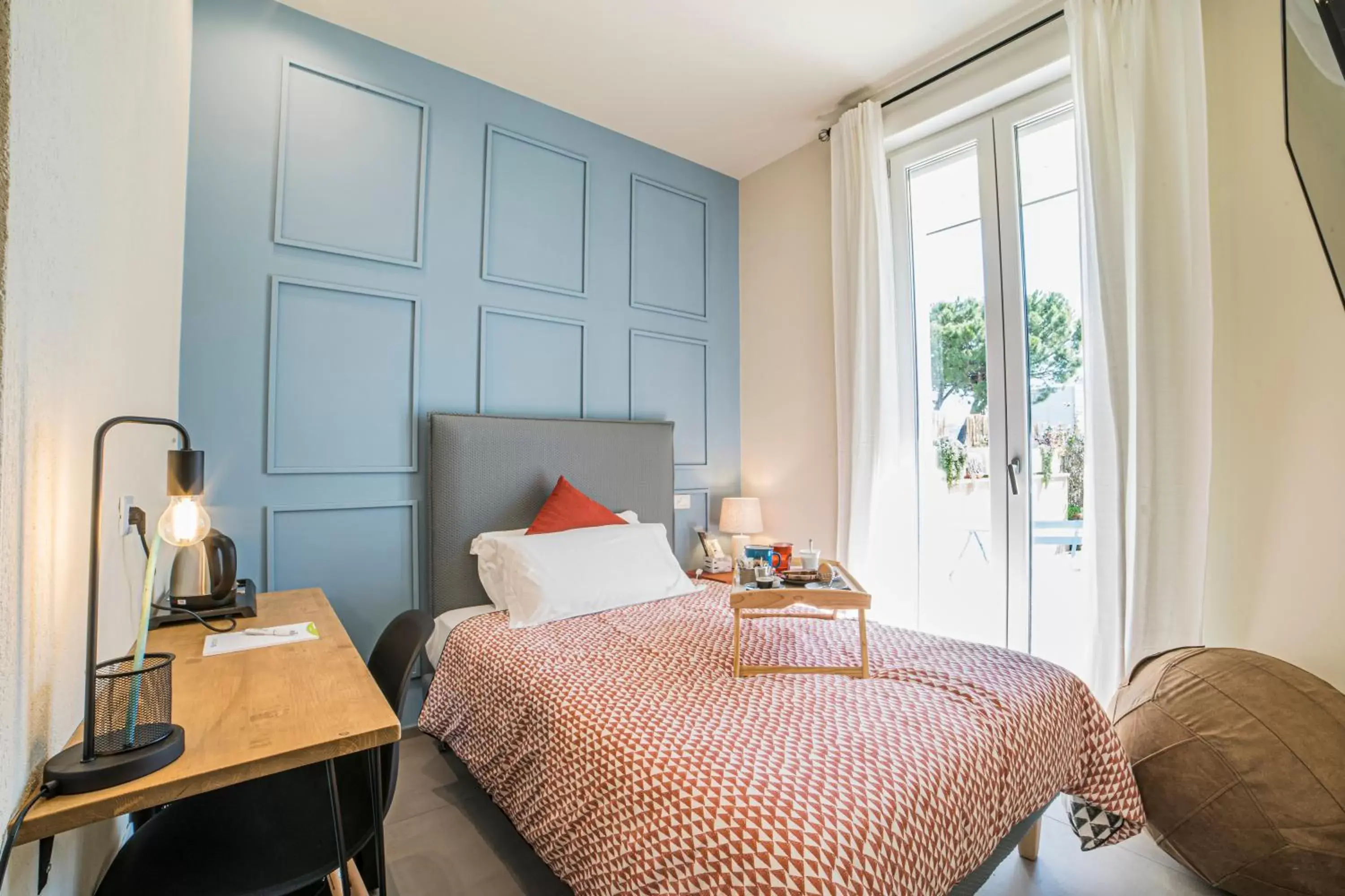 Single Room with Private Bathroom - single occupancy in B&B SMARTFIT HOUSE - Room & Relax in Pescara Single Room with Private Bathroom - single occupancy in B&B SMARTFIT HOUSE - Room & Relax in Pescara