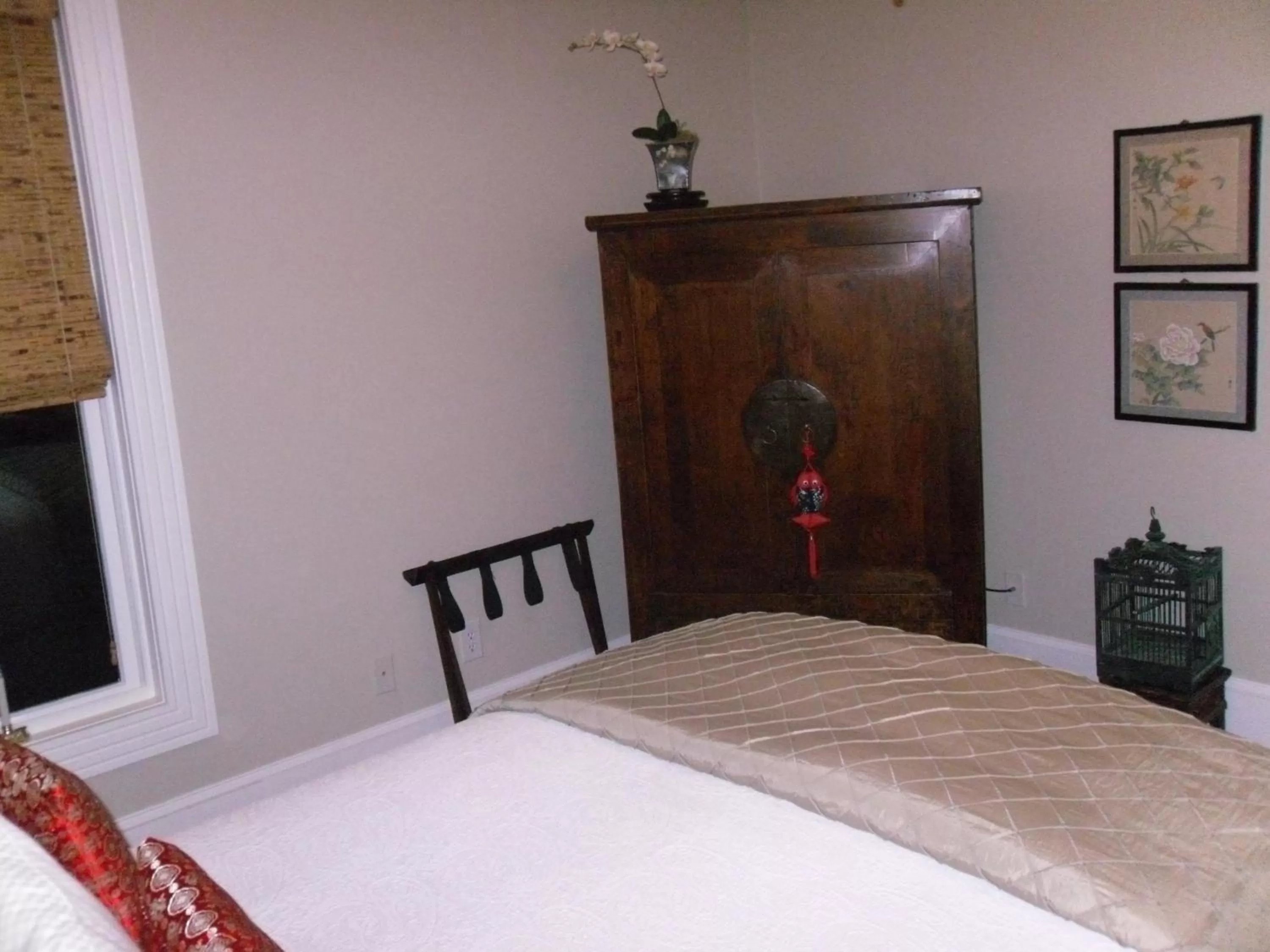 Photo of the whole room, Bed in The Inn at Onancock