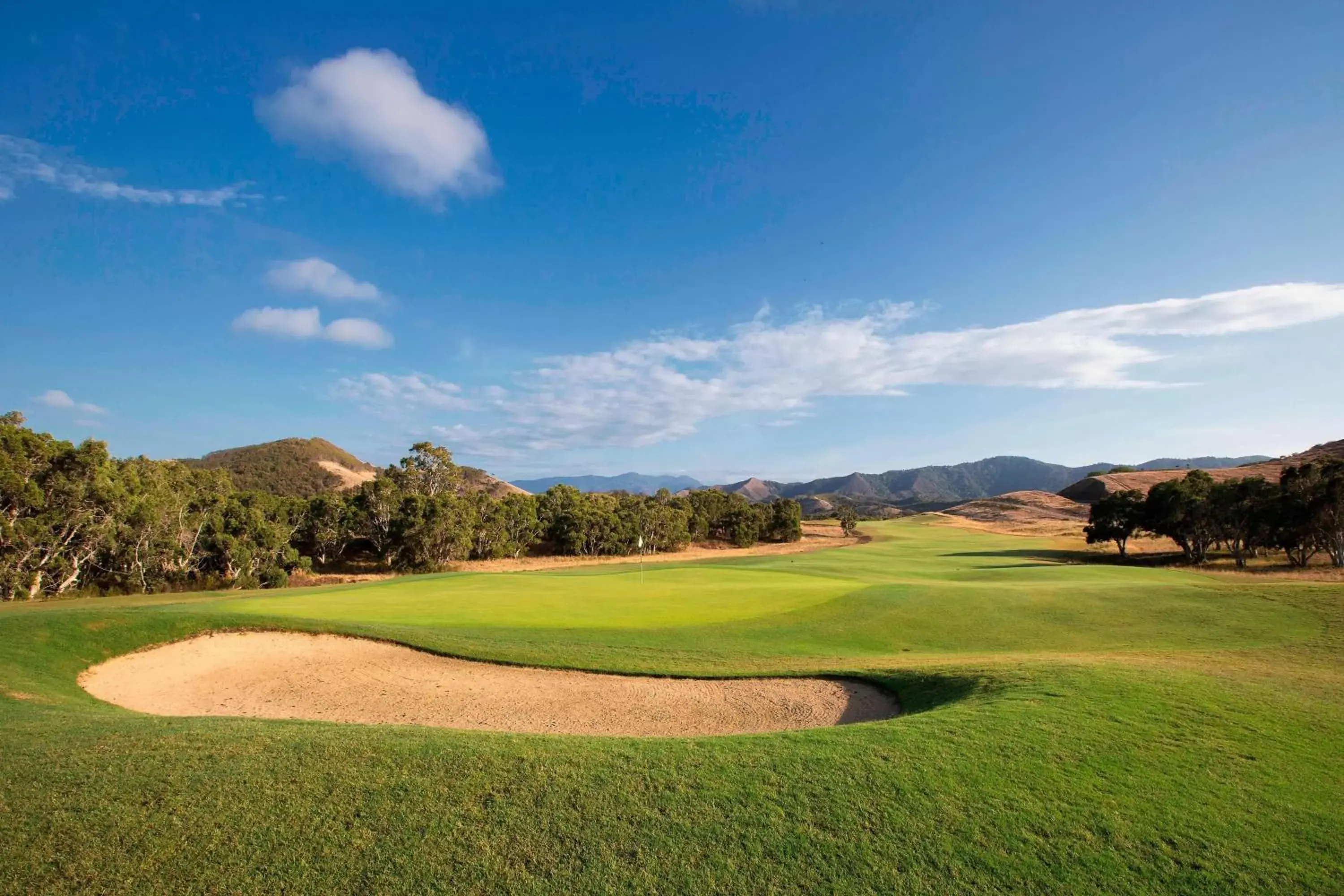 Golfcourse, Golf in Sheraton New Caledonia Deva Spa & Golf Resort