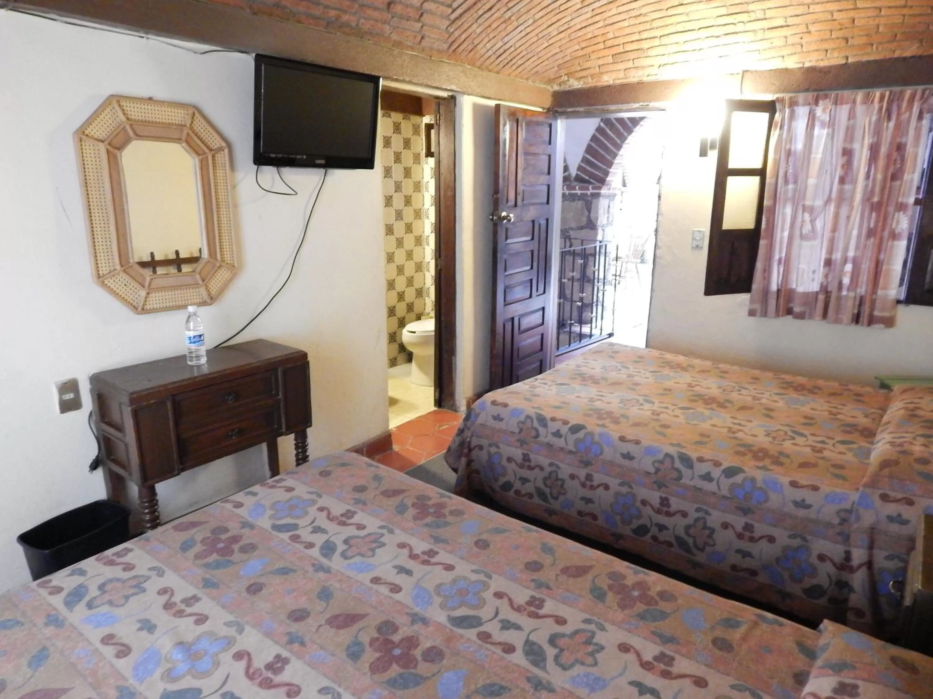 Photo of the whole room in Hotel Molino del Rey