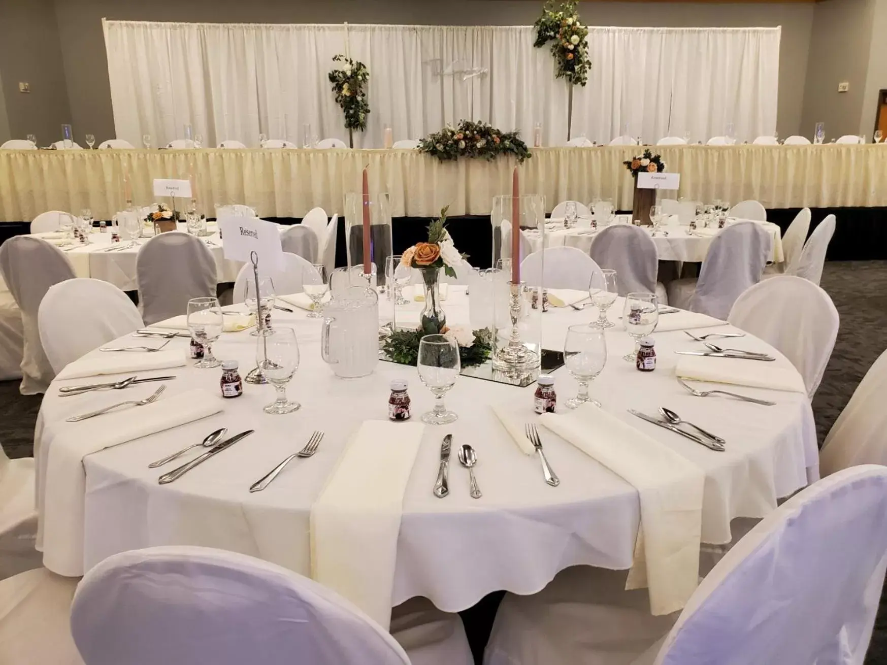 Banquet/Function facilities, Banquet Facilities in Crossroads Hotel and Huron Event Center