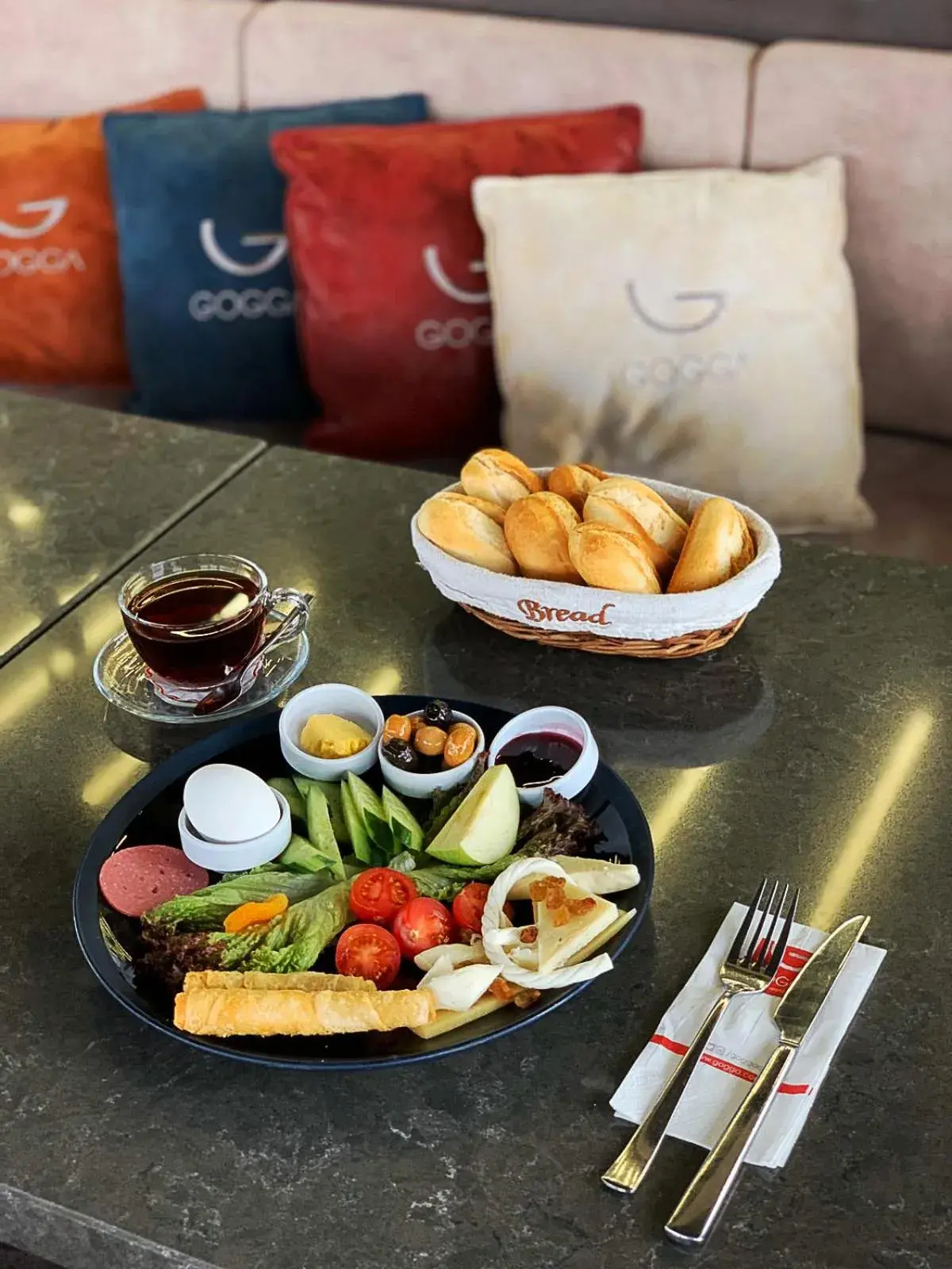Food and drinks in FRT AİRLİNES OTEL