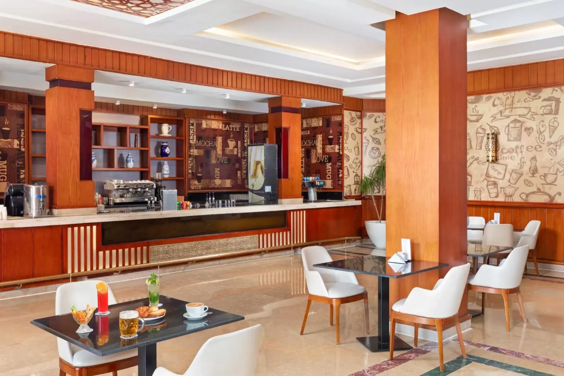 Lounge or bar, Restaurant/Places to Eat in Pickalbatros Aqua Park Resort - Hurghada