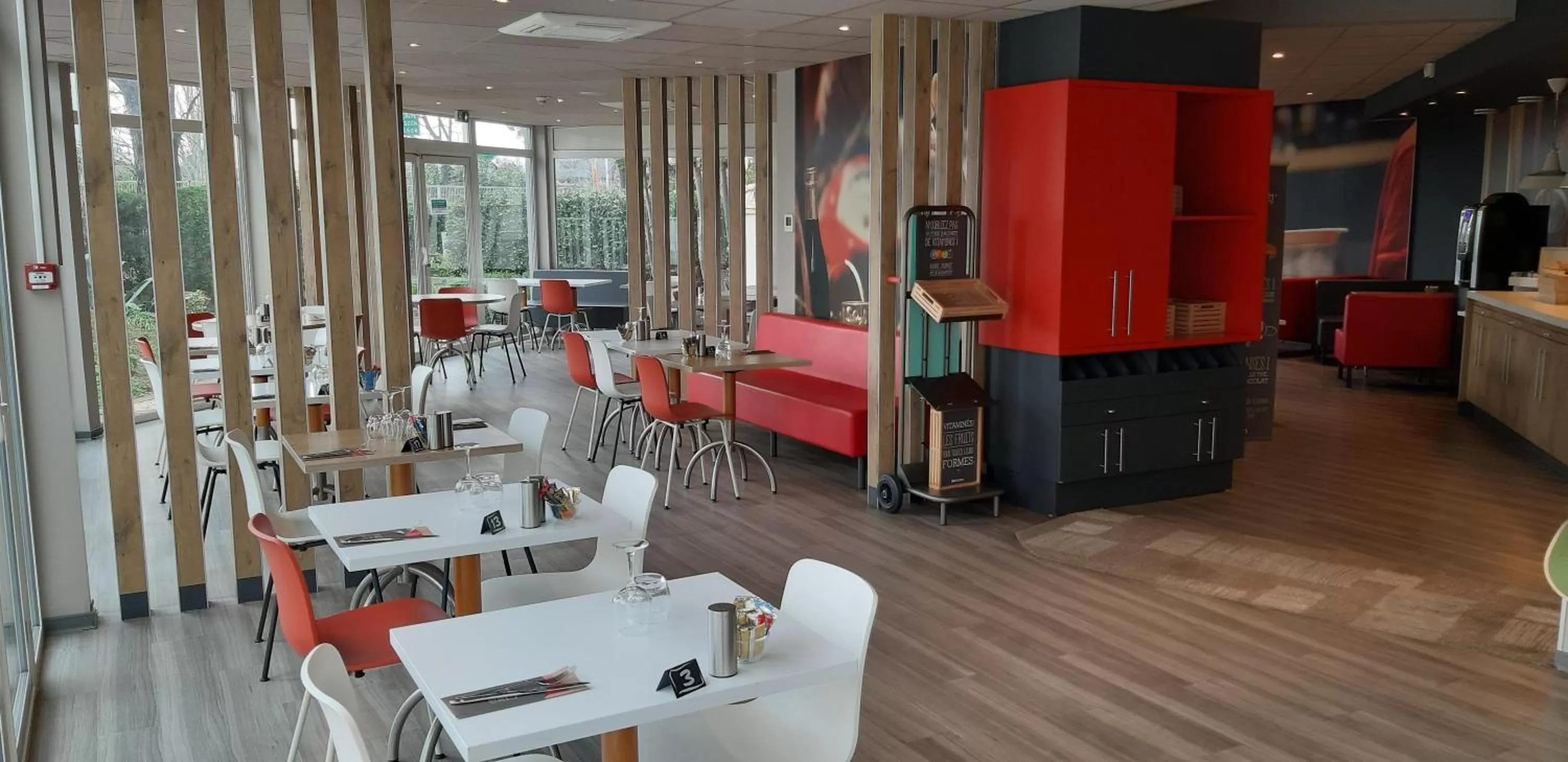 Restaurant/places to eat in ibis Arles