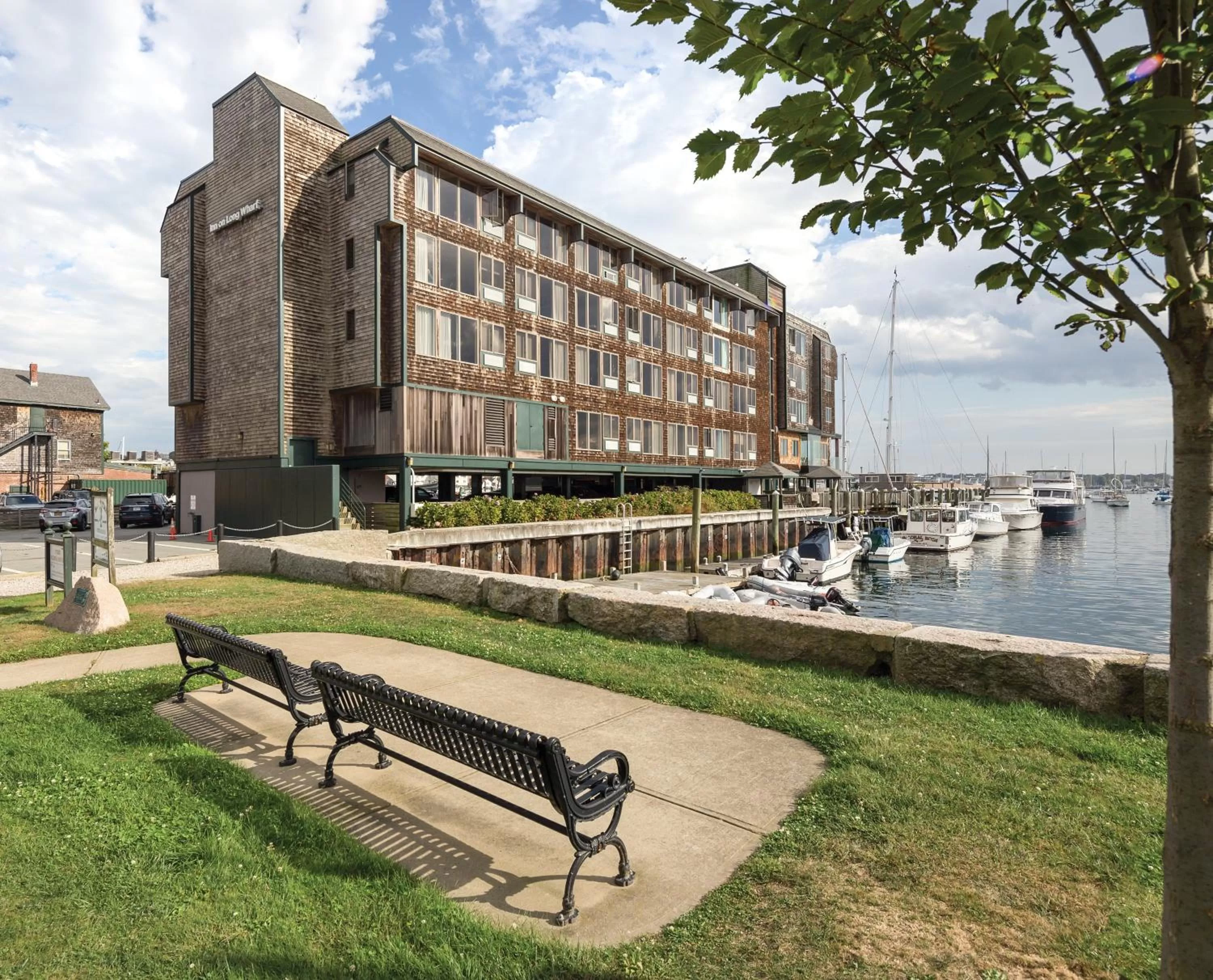 Decorative detail in Club Wyndham Inn on Long Wharf