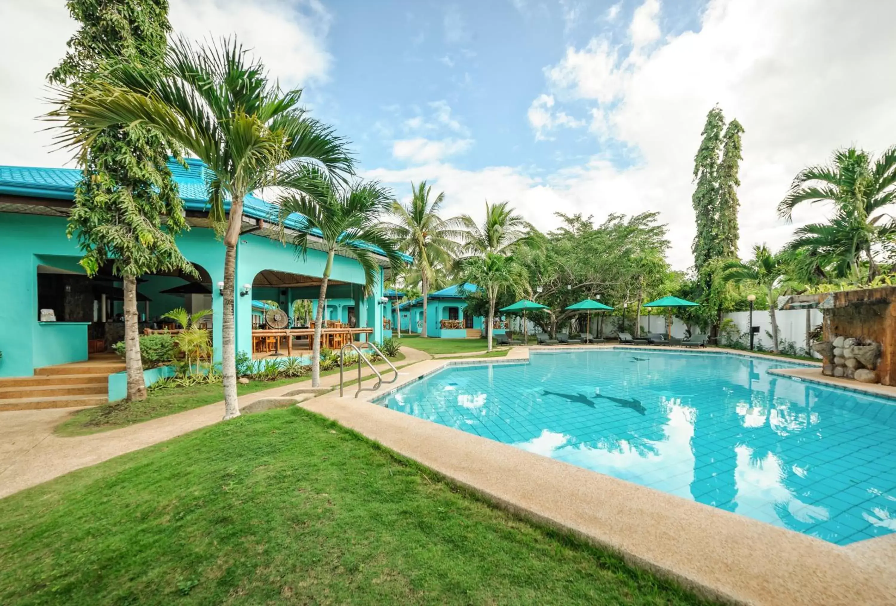 Property building, Swimming Pool in Bohol Sea Resort