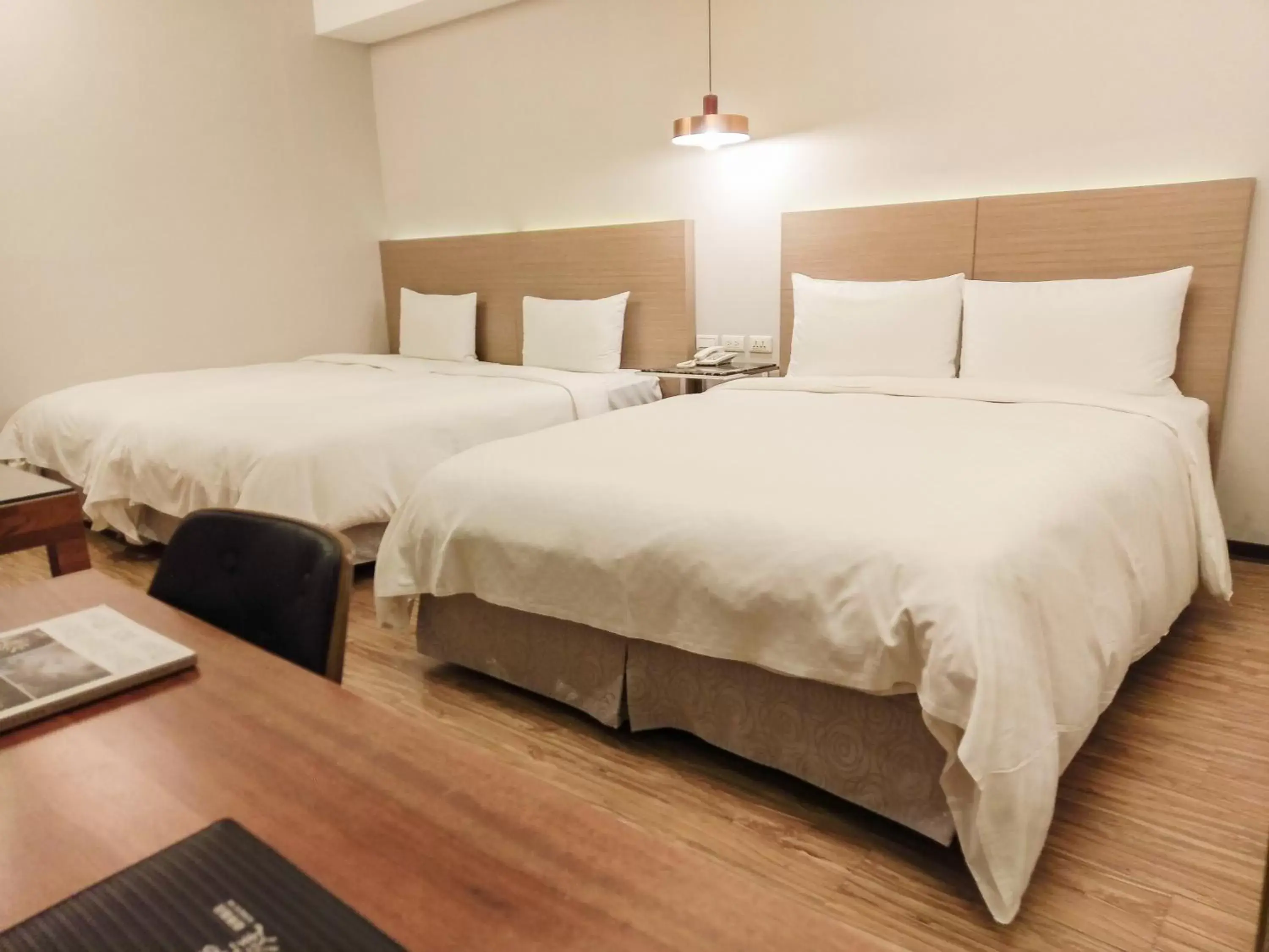 Photo of the whole room, Bed in CHECK inn Express Taipei Station