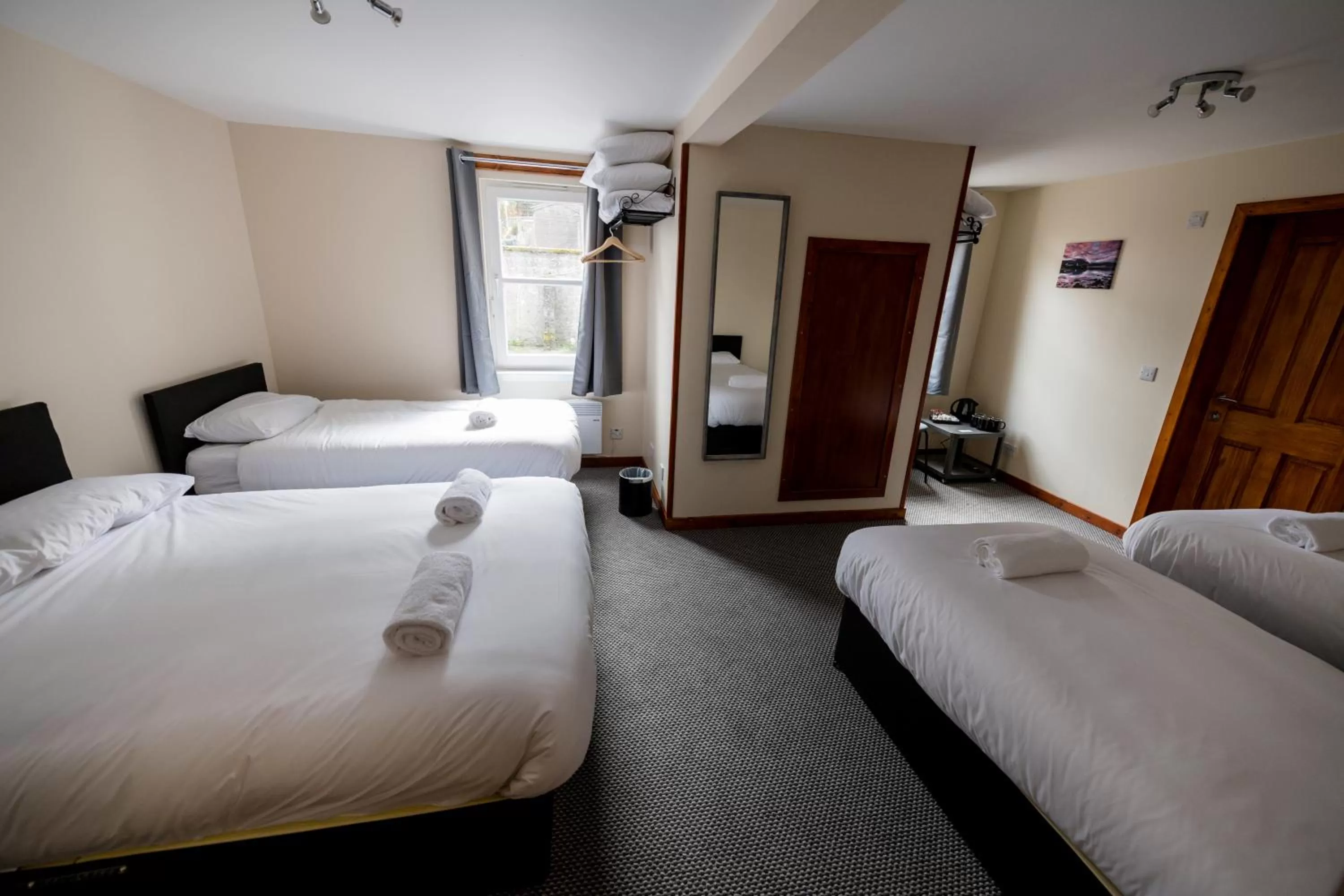 Bed in Bank Street Lodge