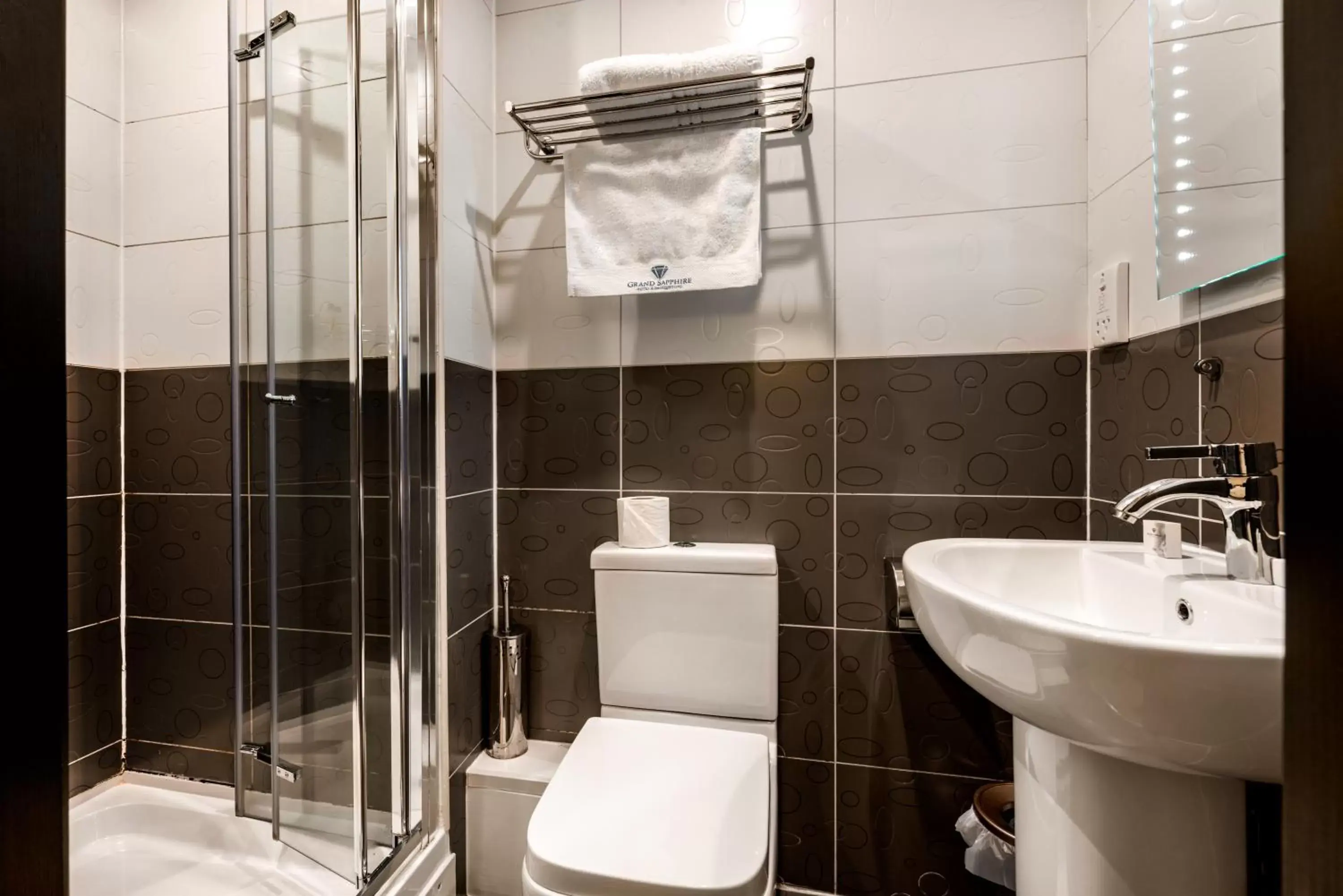 Shower, Bathroom in Grand Sapphire Hotel & Banqueting