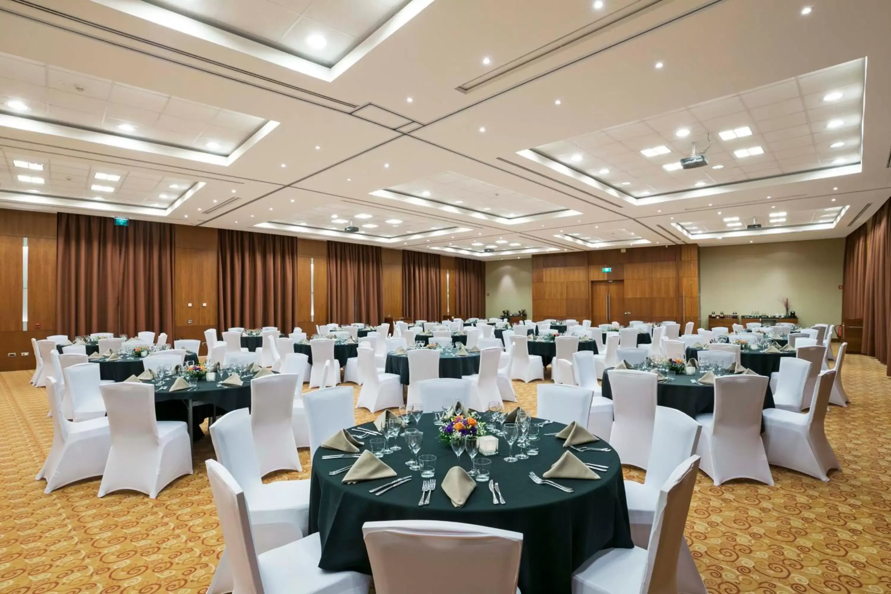 Banquet/Function facilities, Banquet Facilities in Crowne Plaza Brussels Airport, an IHG Hotel