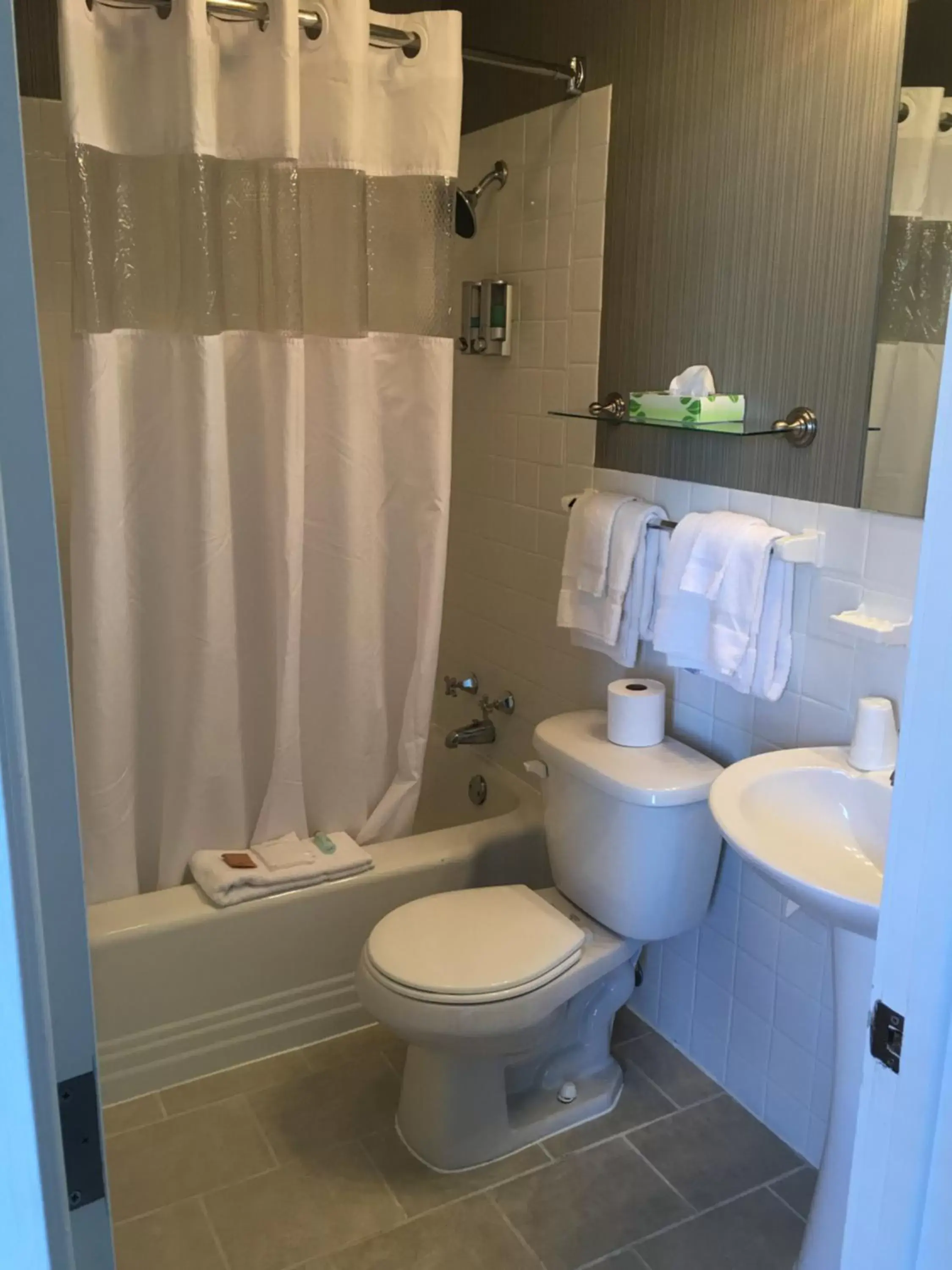 Bathroom in The Island House Hotel