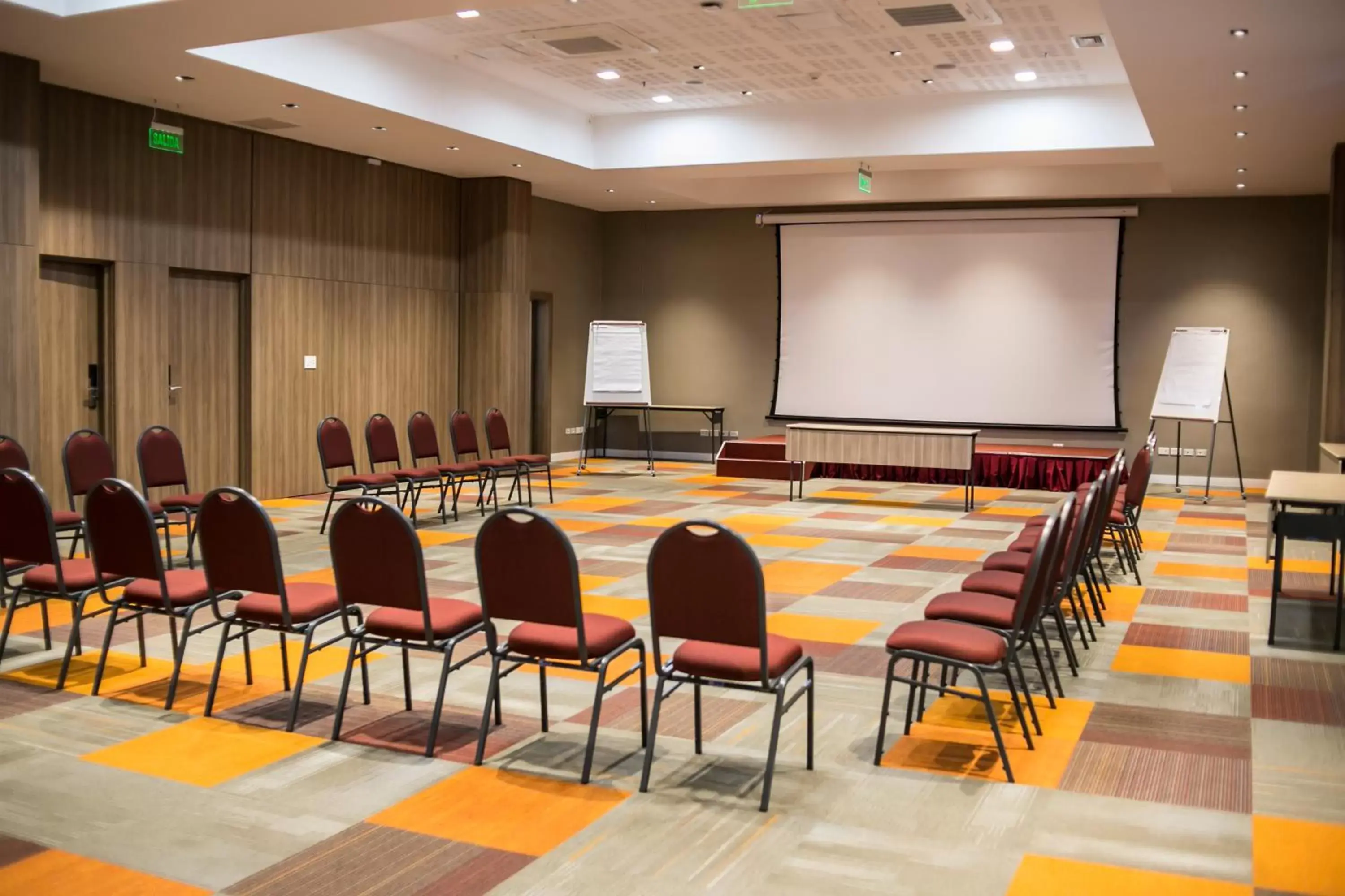 Meeting/conference room in Rio Hotel by Bourbon Ciudad Del Este