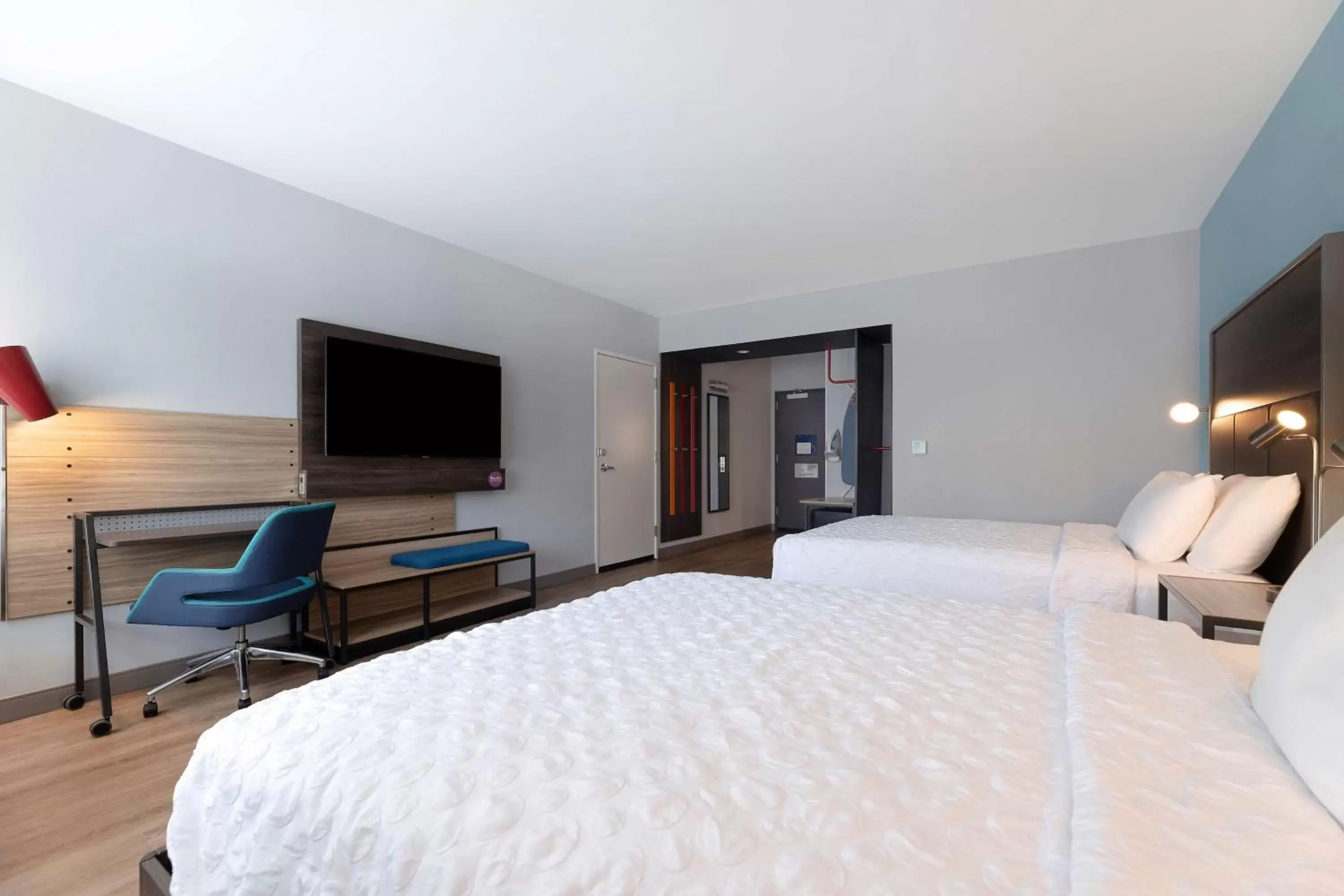 Bedroom, Bed in Tru By Hilton Atlanta Galleria Ballpark, GA