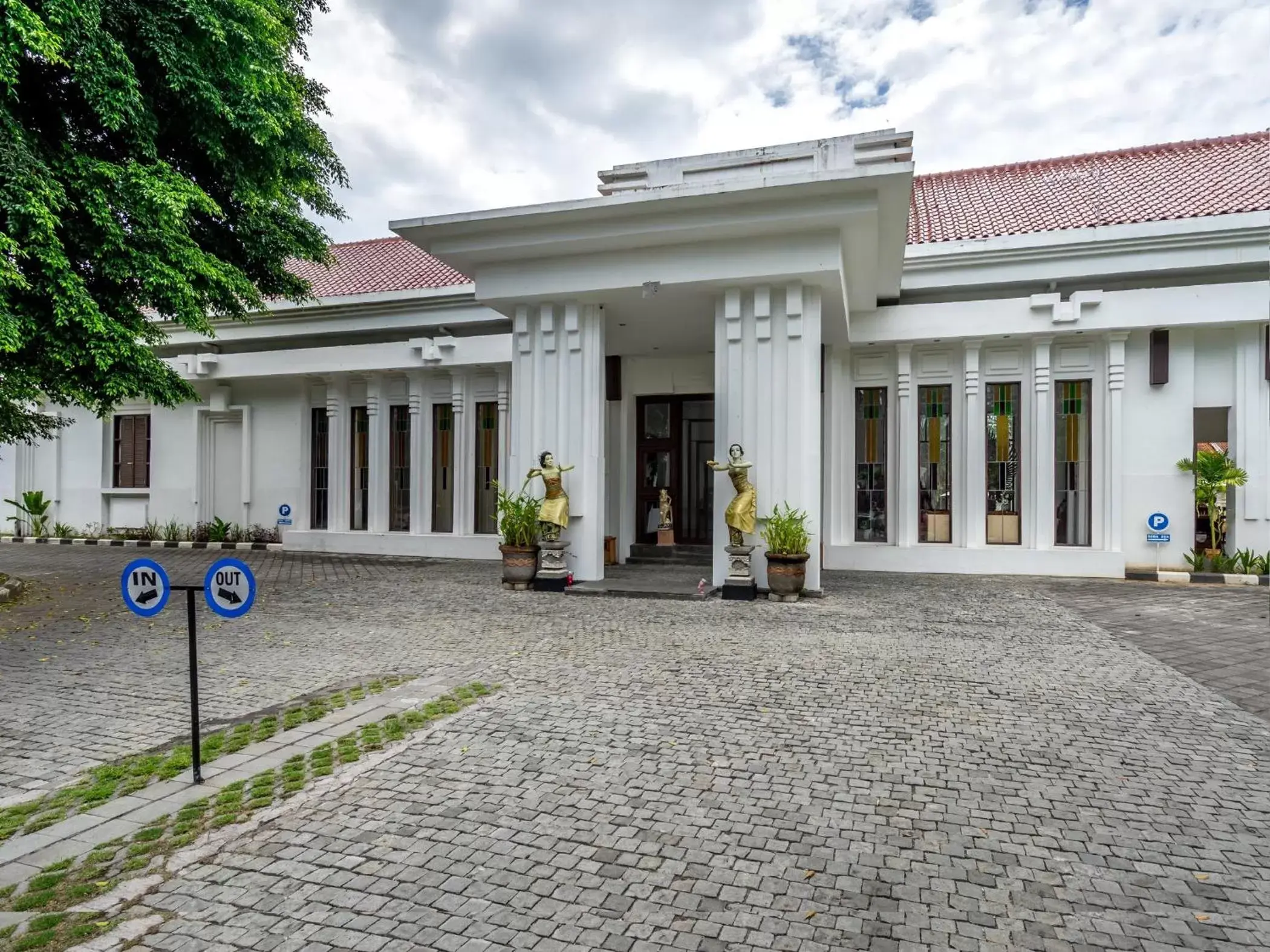 Facade/entrance, Property Building in Inna Bali Heritage Hotel