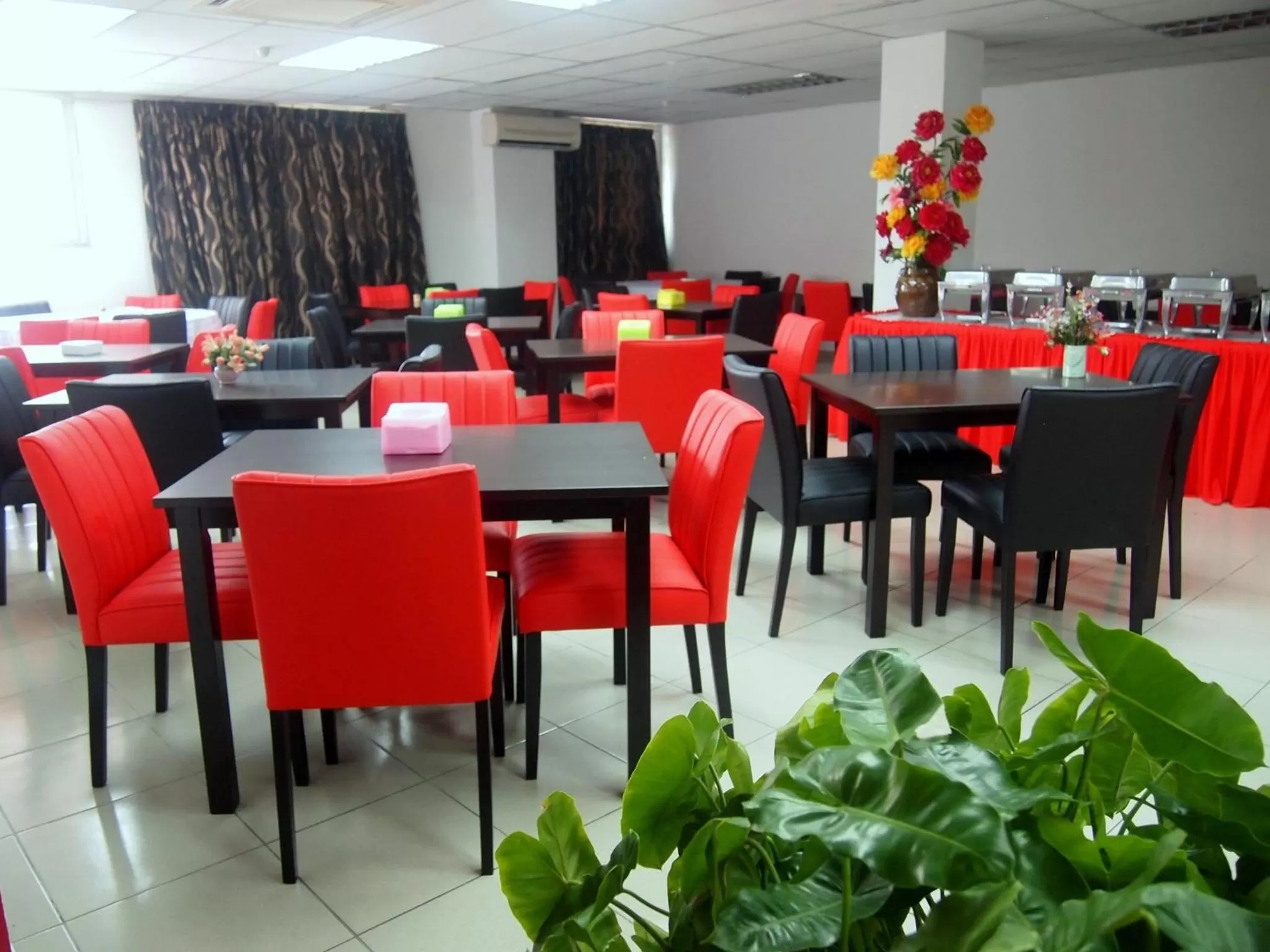 Restaurant/places to eat in Angsana Hotel Melaka
