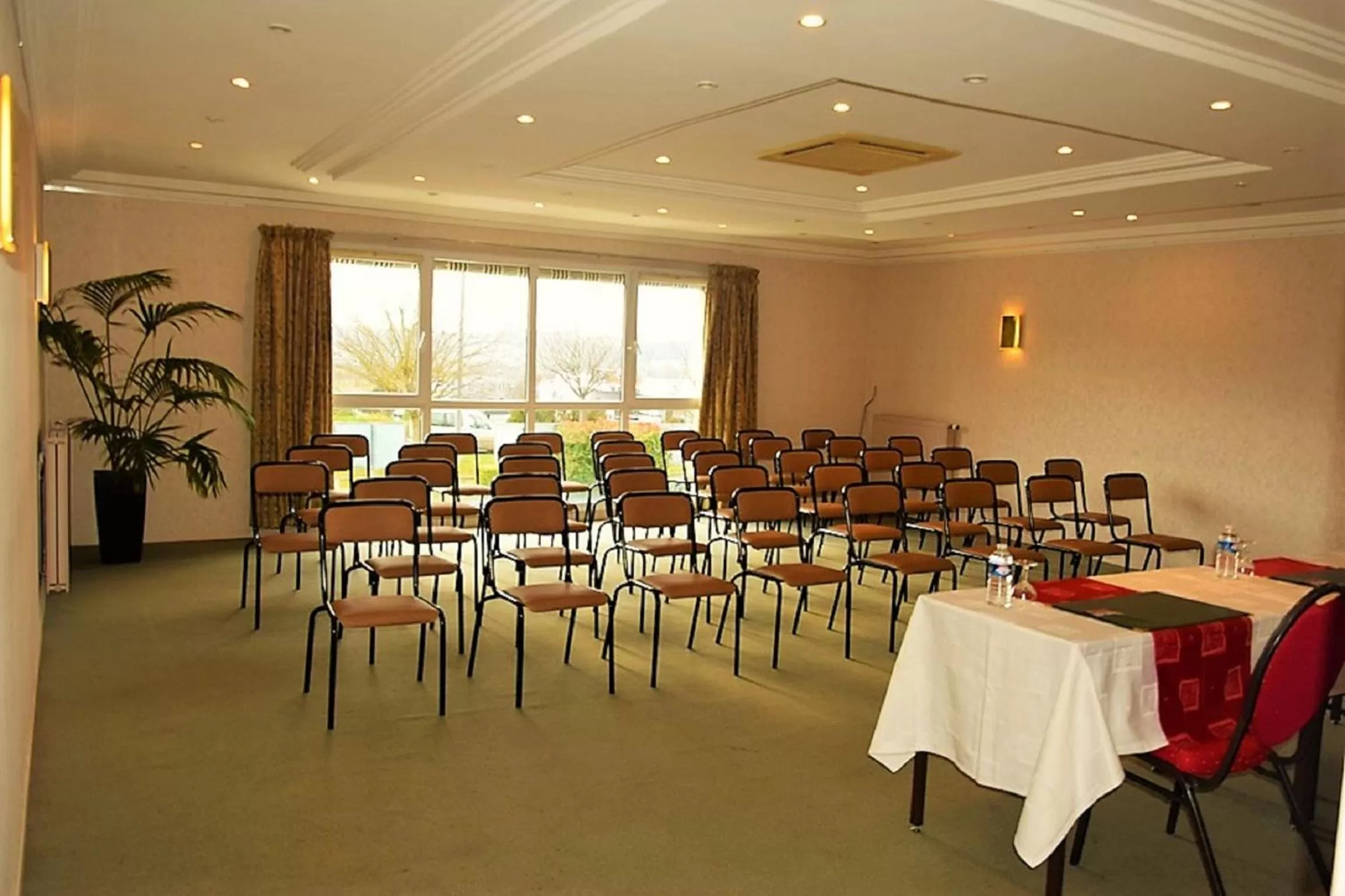 Meeting/conference room in Logis Hotel Altina