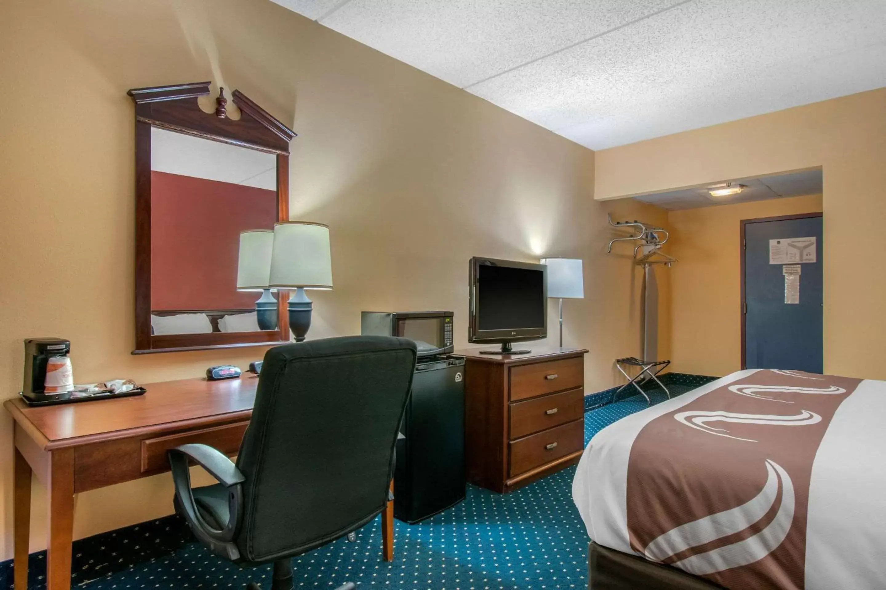 Photo of the whole room in Quality Inn Carlisle PA