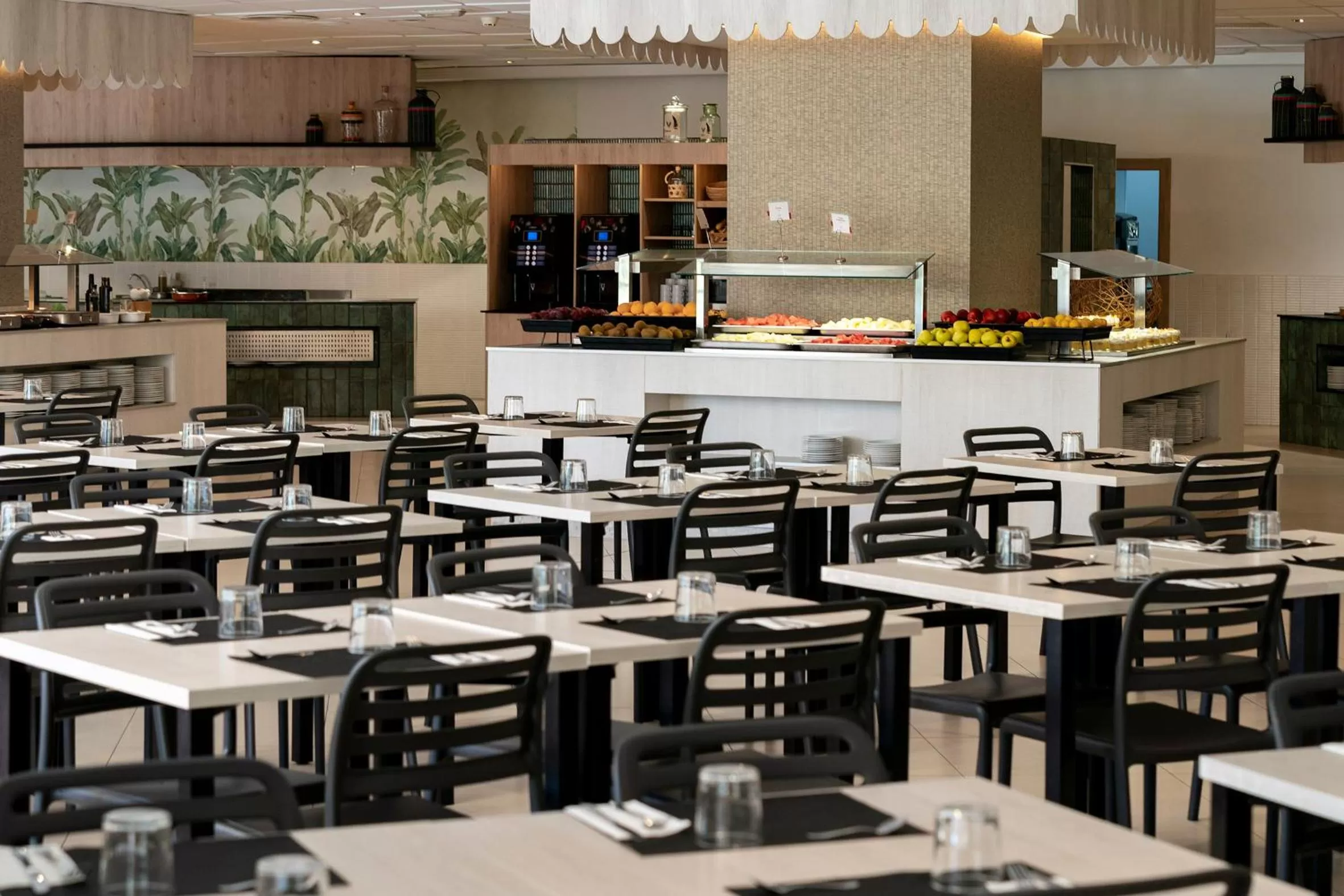 Restaurant/places to eat in Intelier Orange