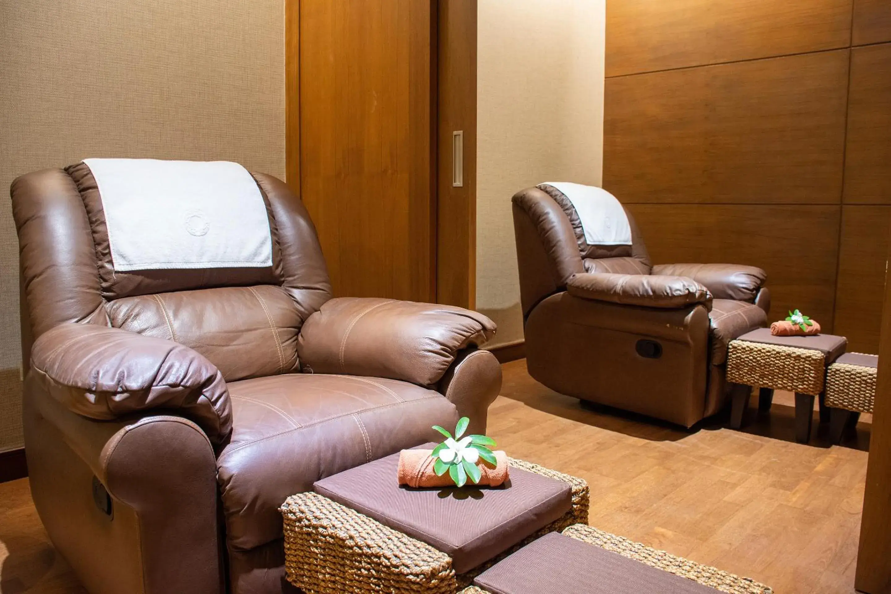 Spa and wellness centre/facilities, Seating Area in Grand Richmond Stylish Convention Hotel