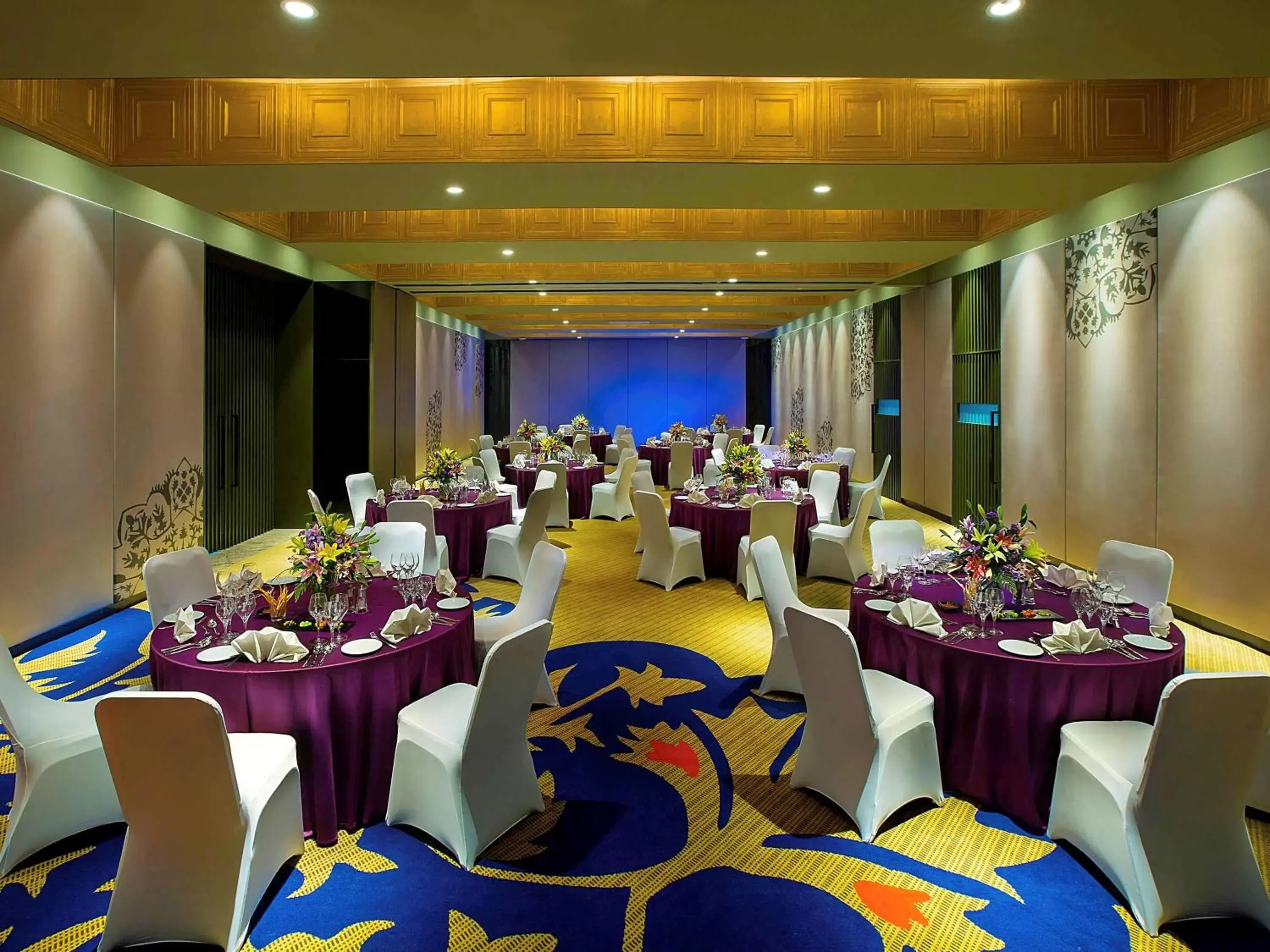 On site, Restaurant/Places to Eat in Grand Mercure Mysore - An Accor Brand
