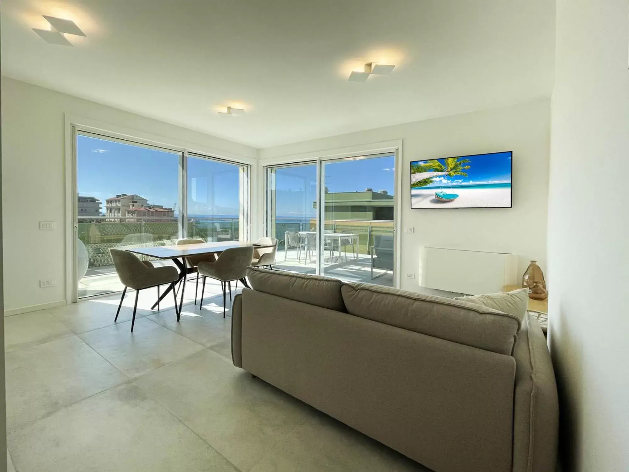 TV and multimedia, Seating Area in Gli Scogli Luxury Residence Hotel