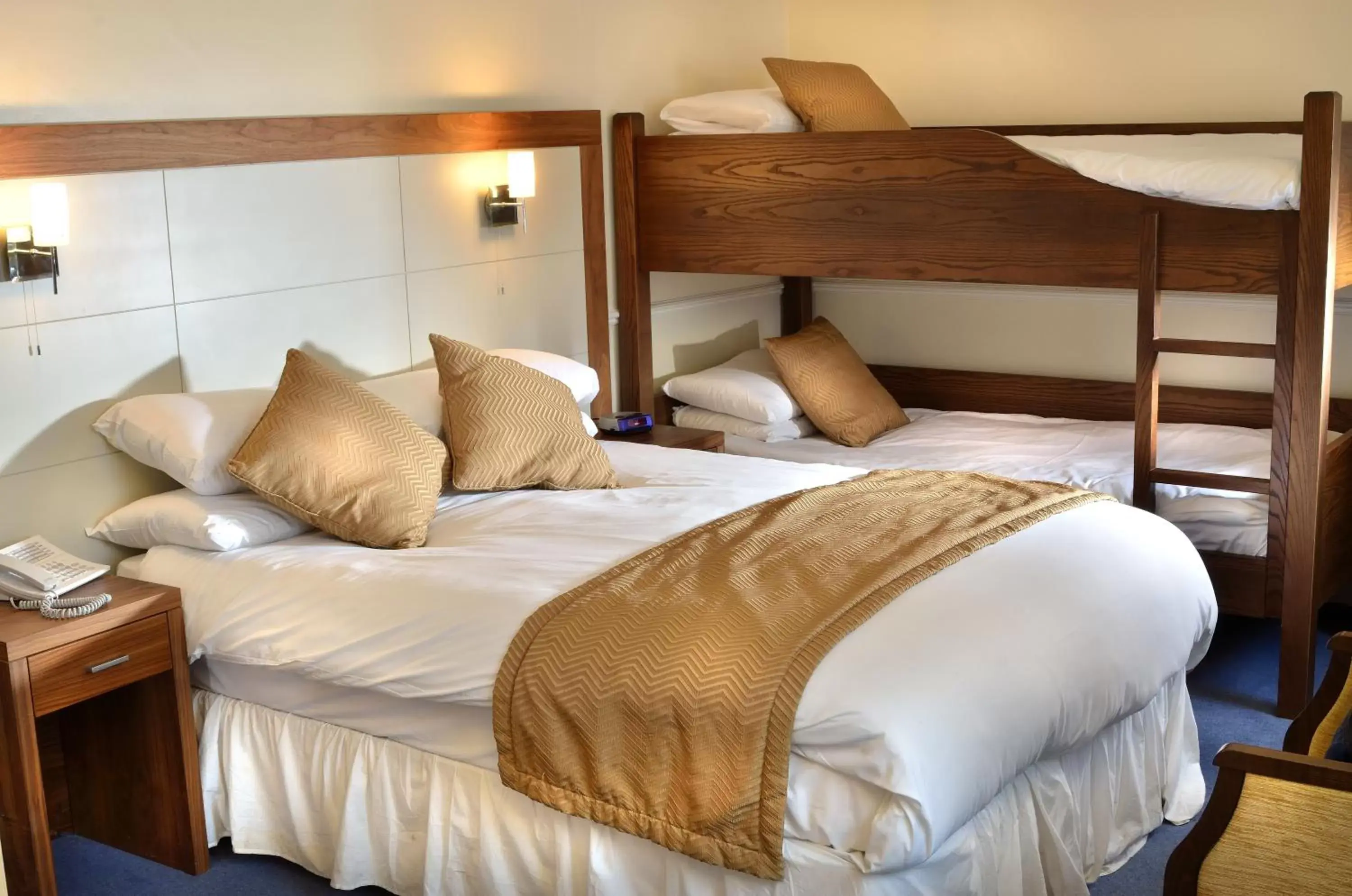 Photo of the whole room, Bed in Damson Dene Hotel Photo of the whole room, Bed in Damson Dene Hotel