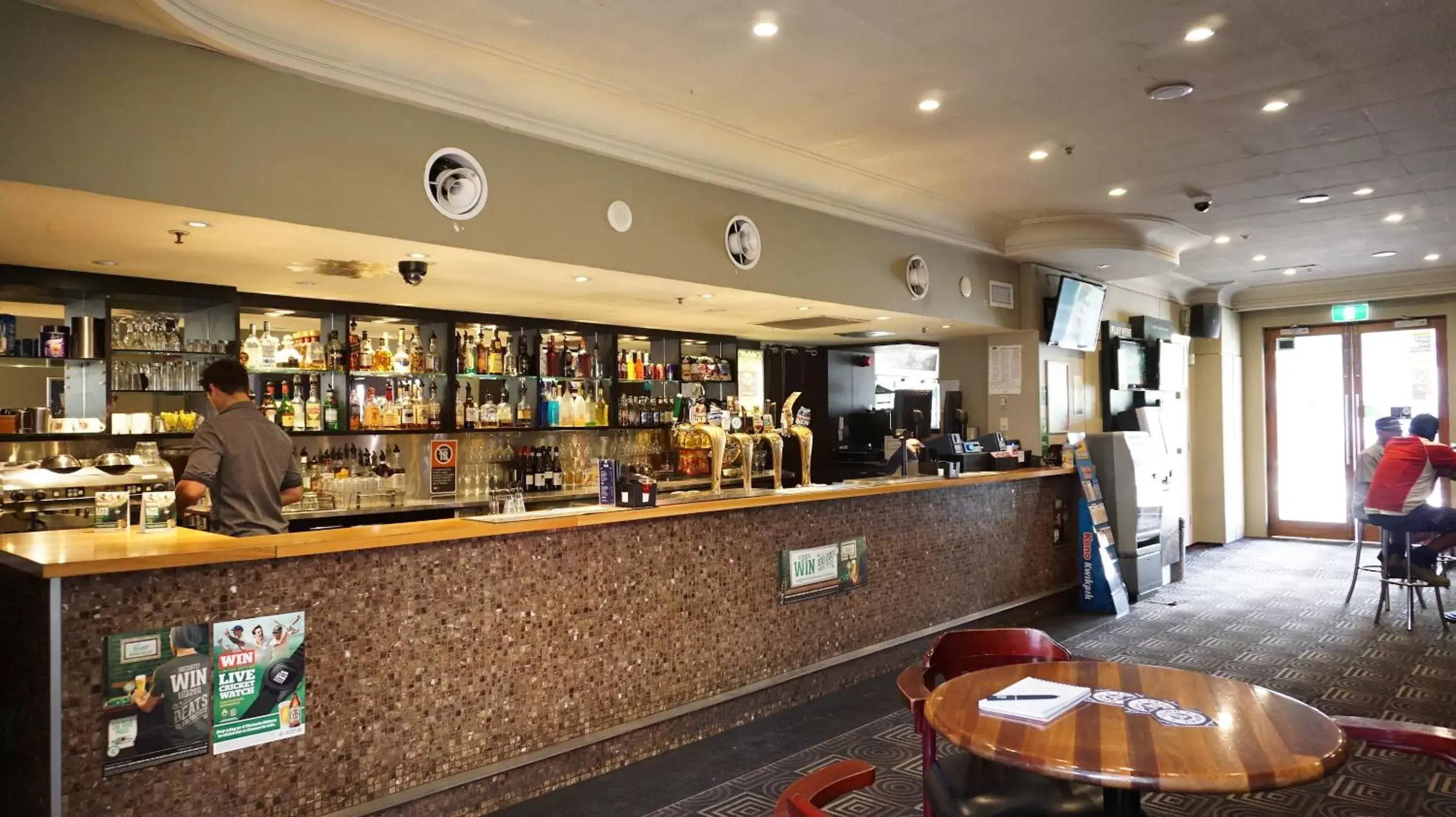 Restaurant/places to eat, Lounge/Bar in Royal Hotel Ryde