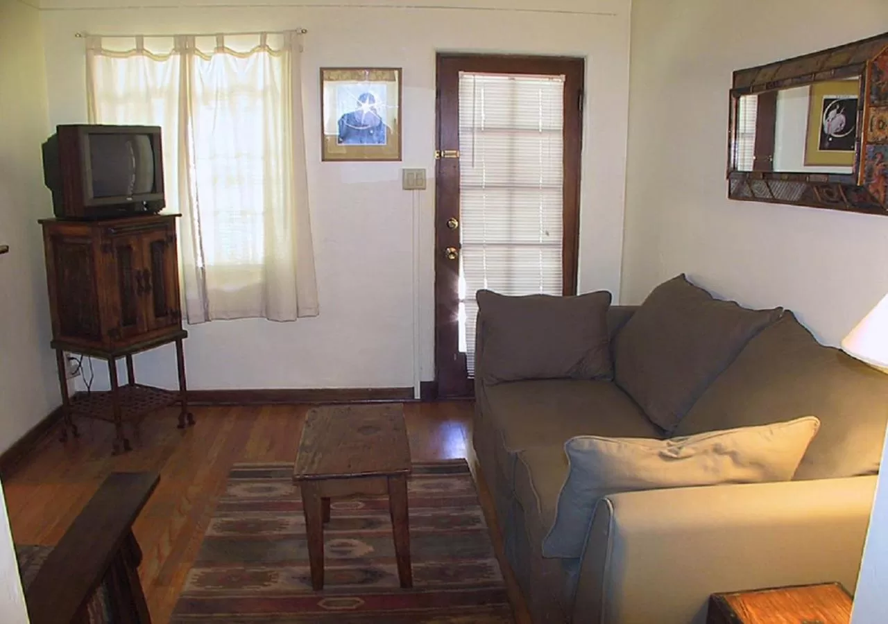 Living room in Casas de Suenos Old Town Historic Inn, an Ascend Collection Hotel