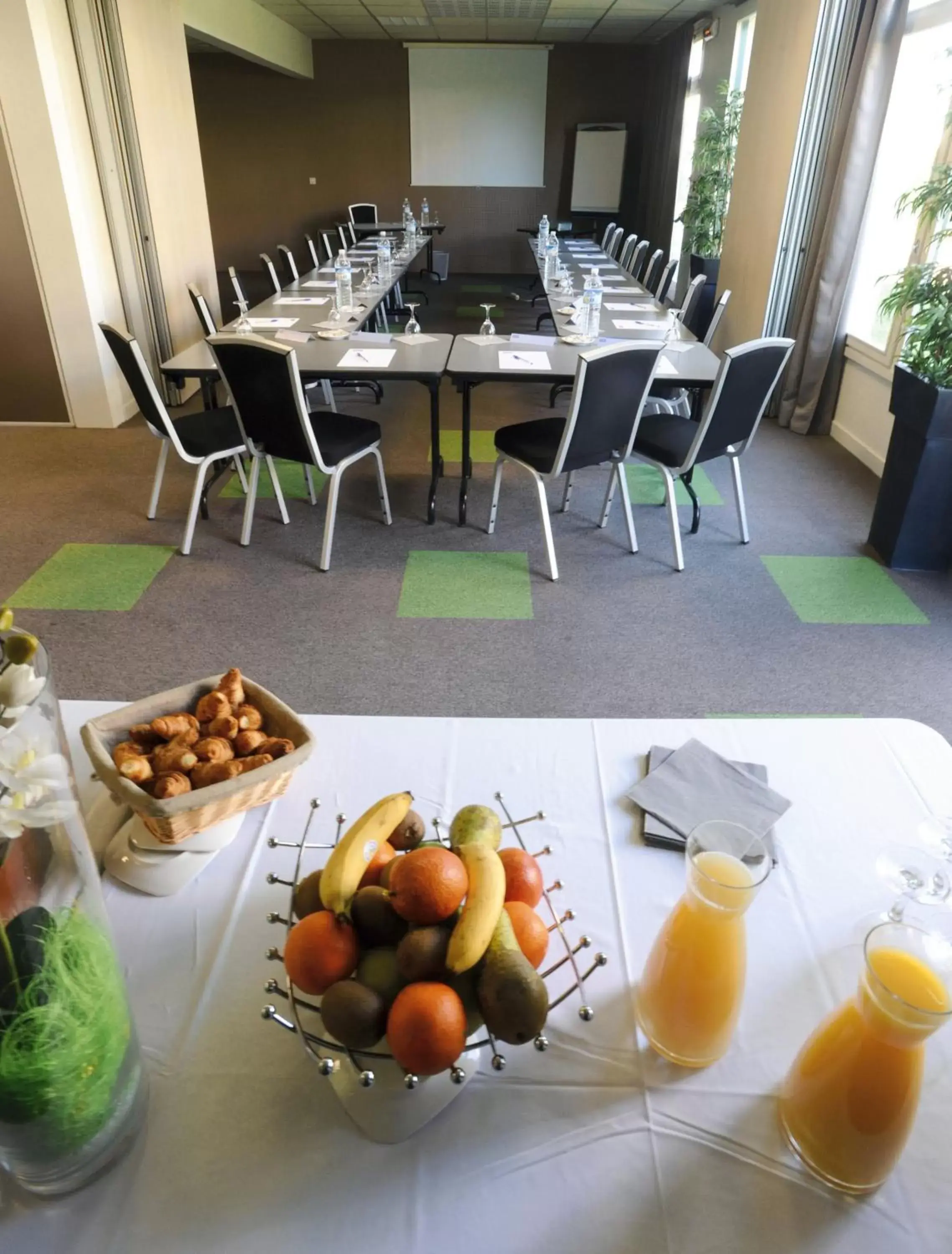 Business facilities in Kyriad Rennes Sud - Chantepie