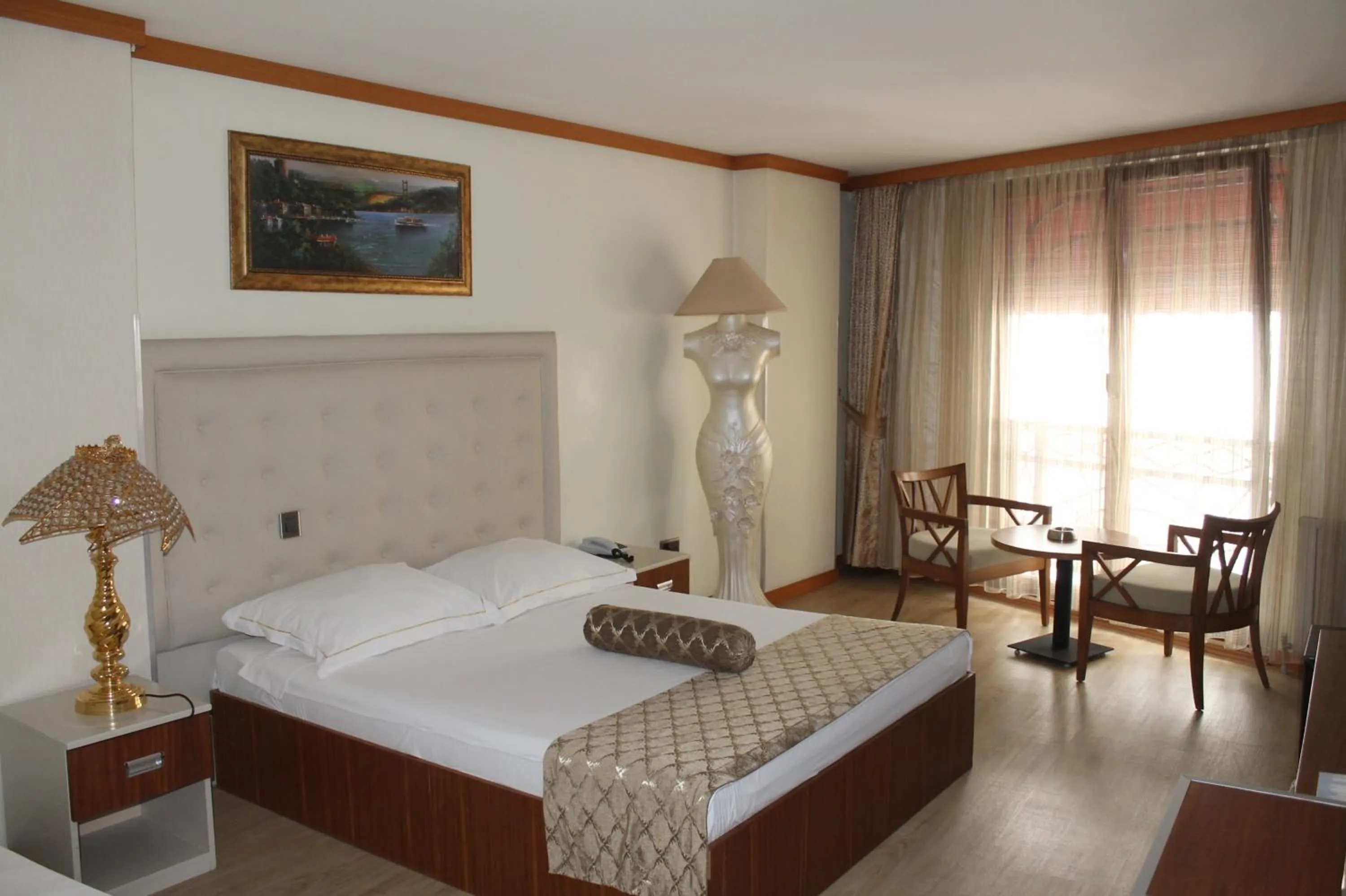 Photo of the whole room in Galata Palace Hotel