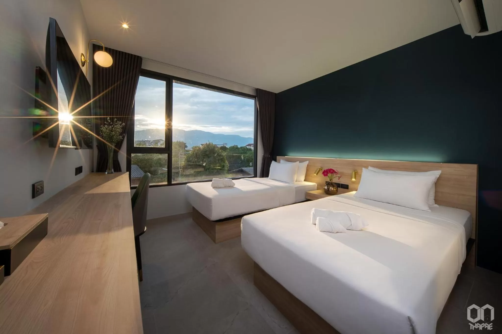 Photo of the whole room, Bed in ON Thapae Gate Chiangmai