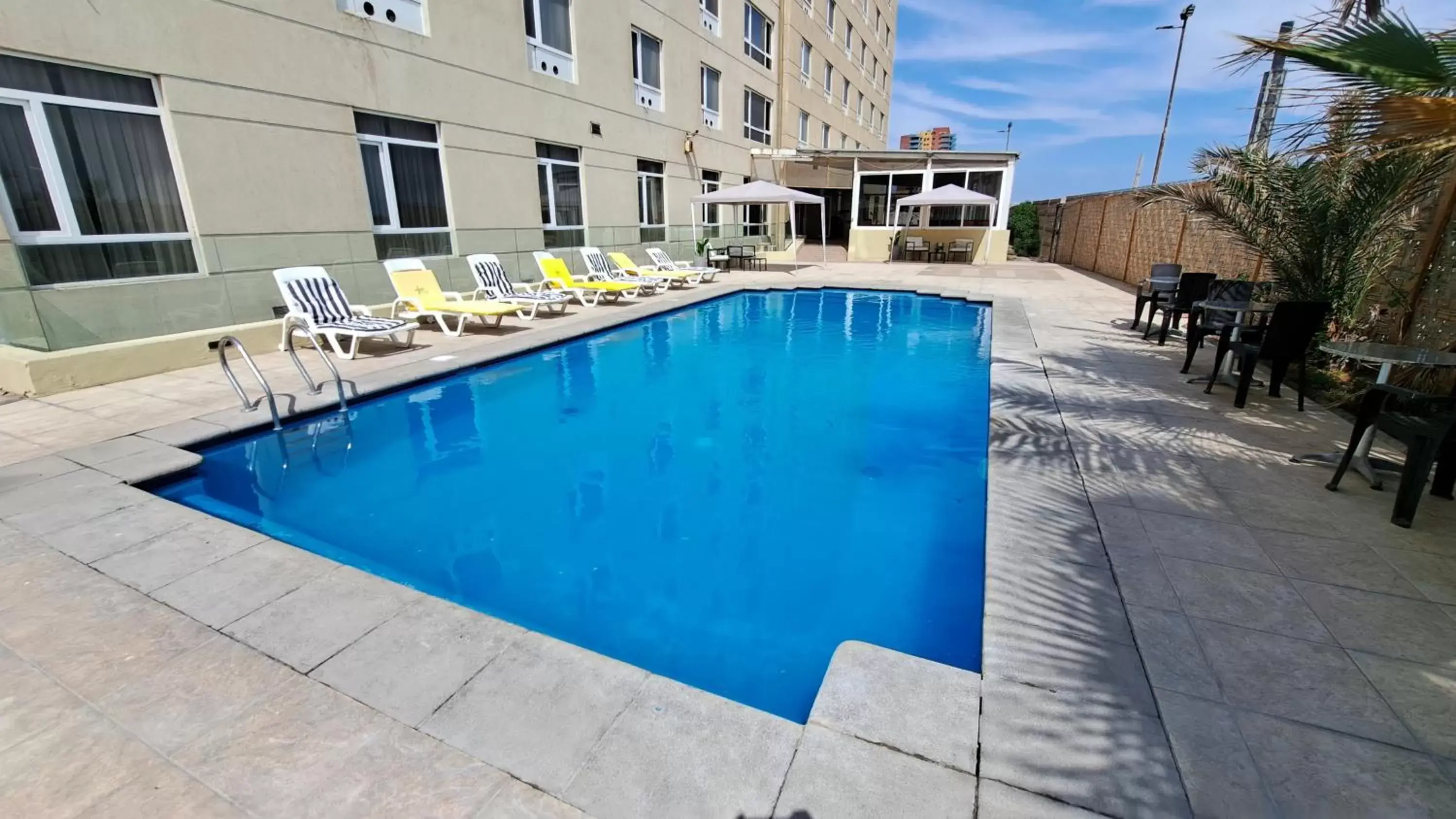 Swimming Pool in Hotel Diego De Almagro Arica