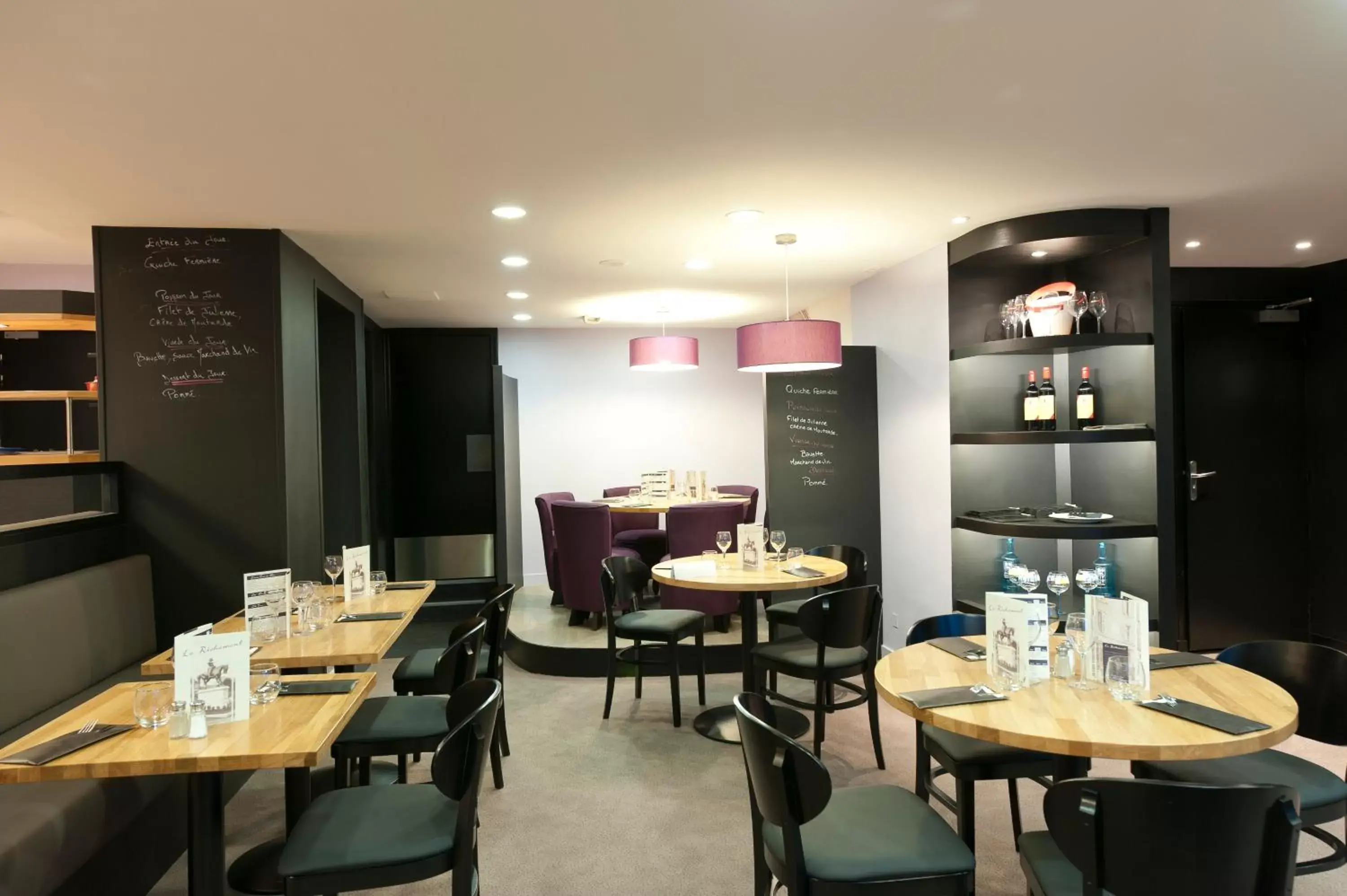 Restaurant/Places to Eat in ibis Styles Vannes Gare Centre