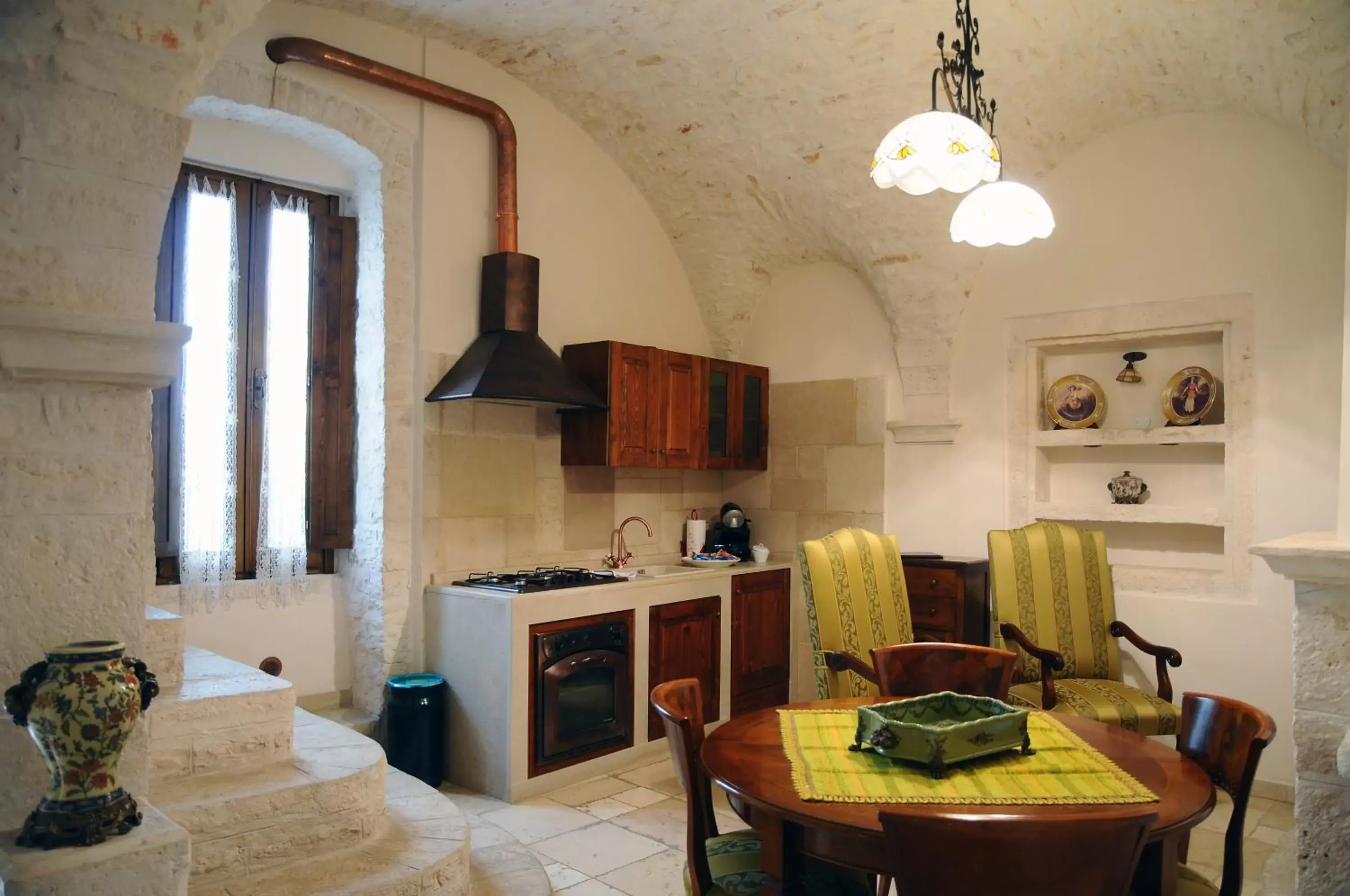 Dining area, Kitchen/Kitchenette in Albergo Diffuso Sotto le Cummerse