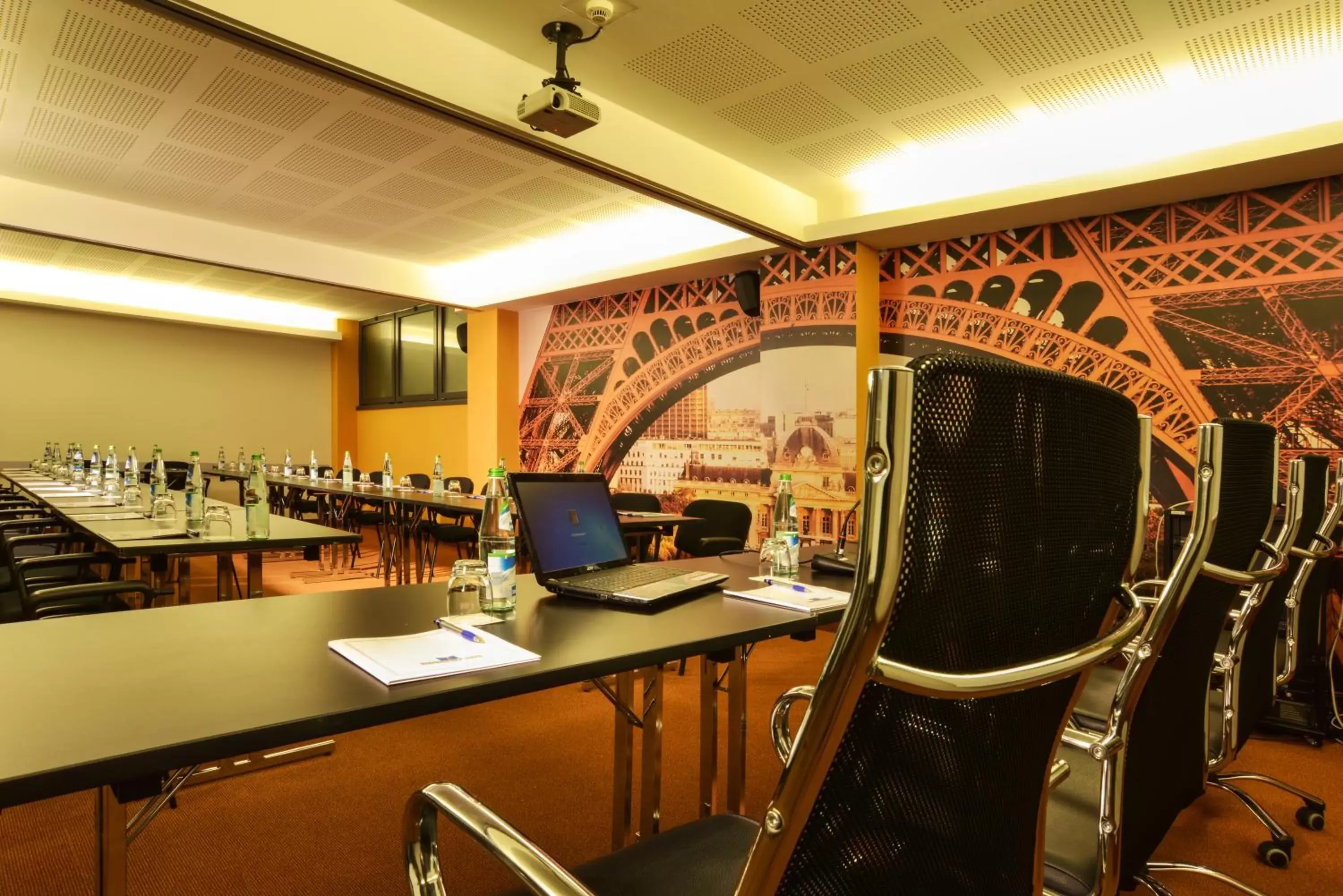 Business facilities in Best Western Plus Hotel Expo