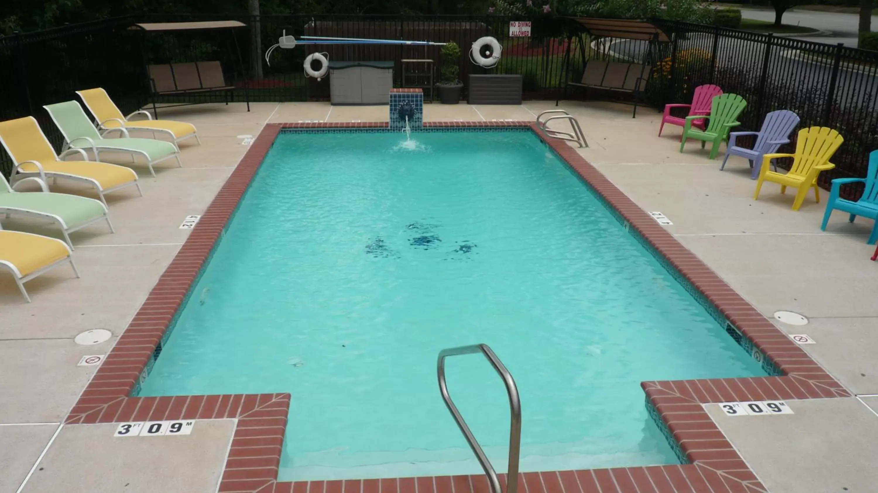 Swimming Pool in Candlewood Suites Newport News-Yorktown, an IHG Hotel