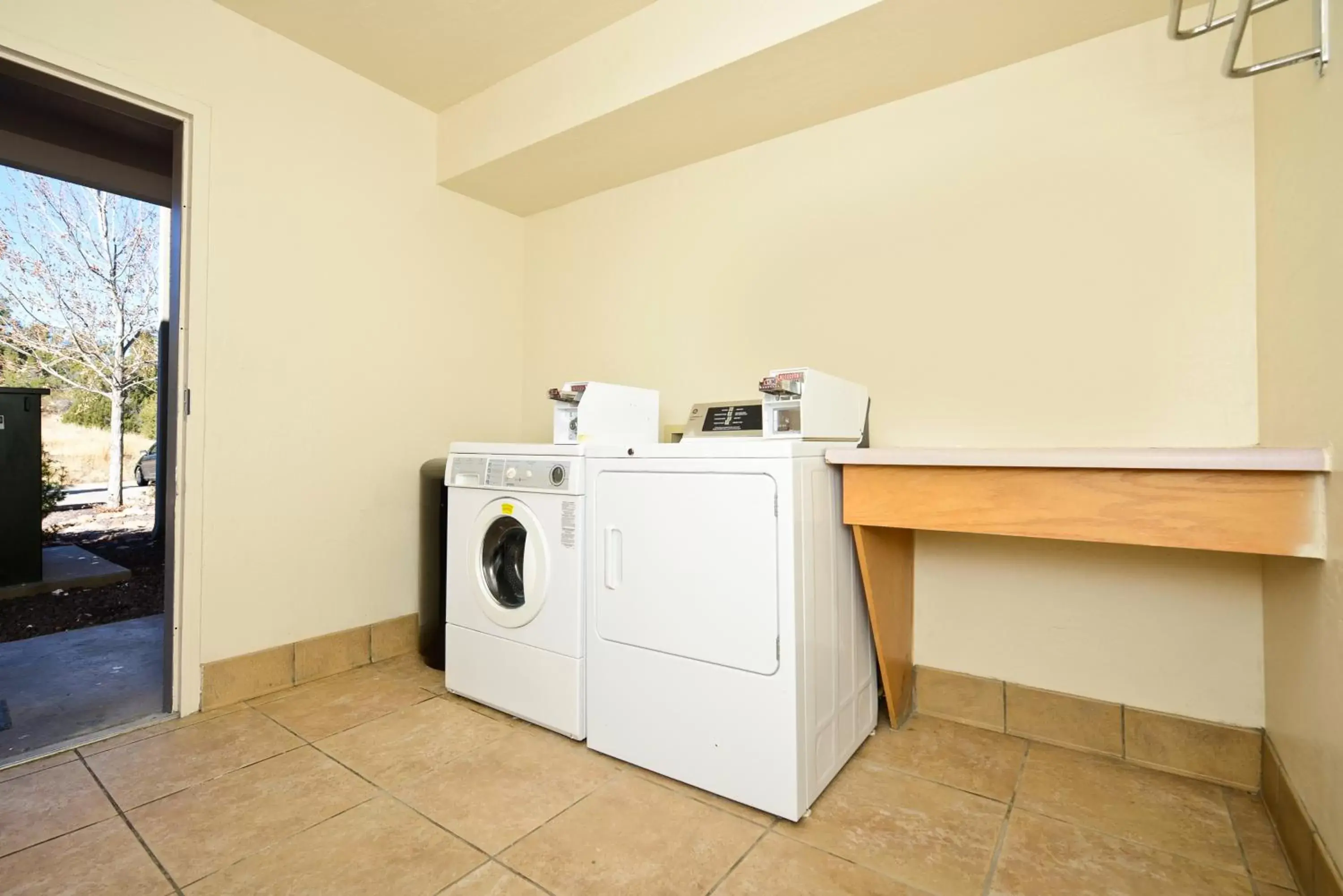 Other, Kitchen/Kitchenette in Best Western Sawmill Inn