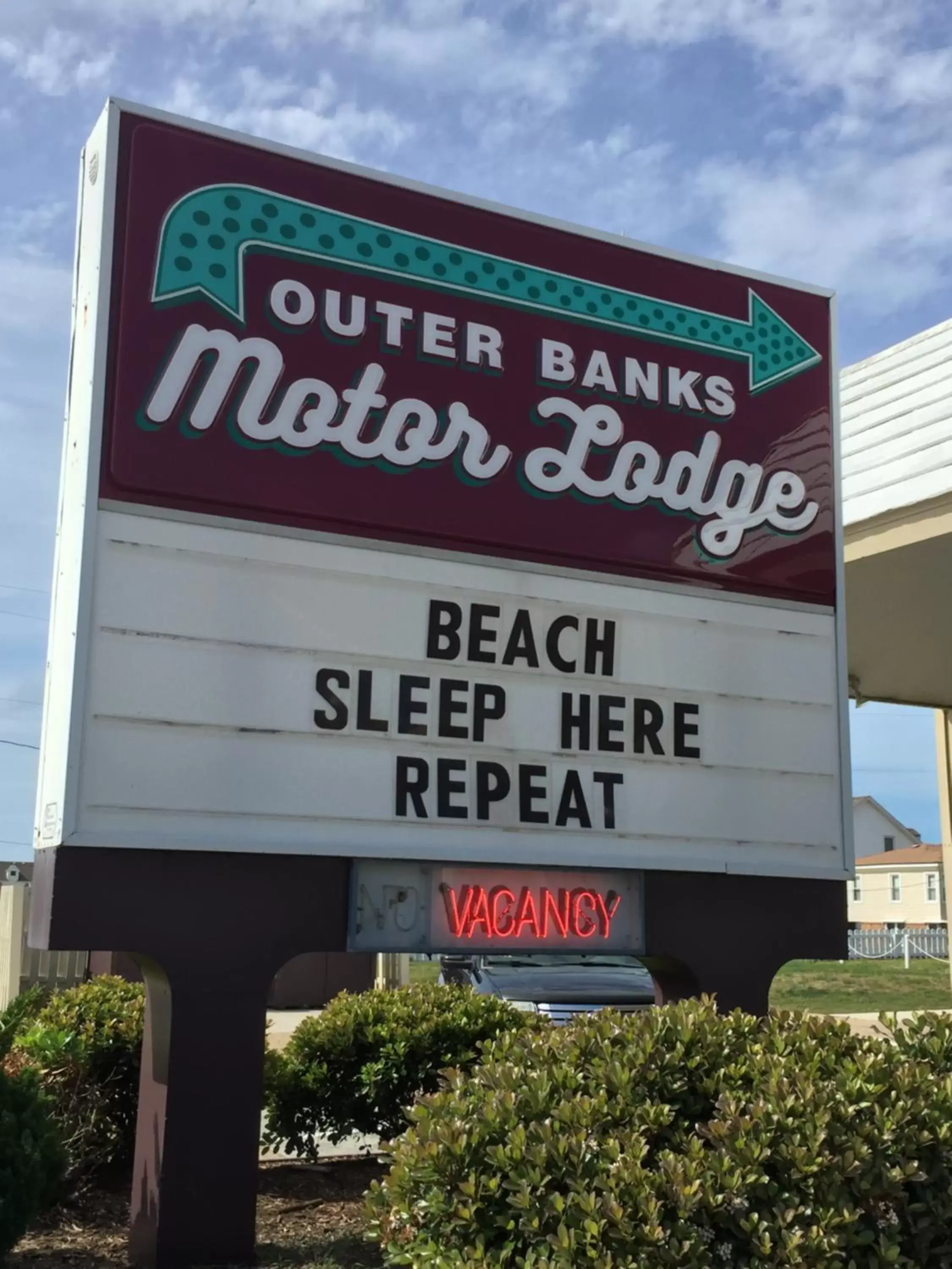 Property Logo/Sign in Outer Banks Motor Lodge