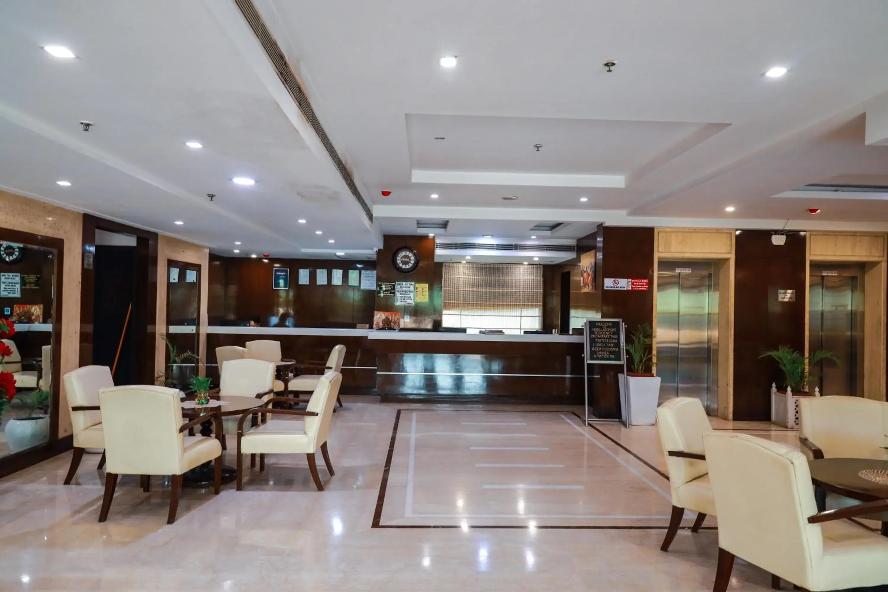 Lobby or reception in Airport Residency
