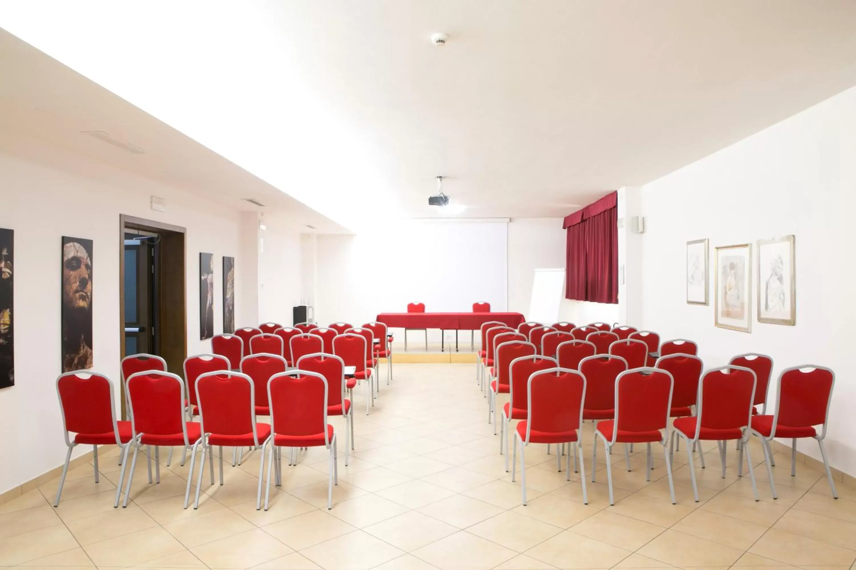 Meeting/conference room in Best Western Cesena Hotel