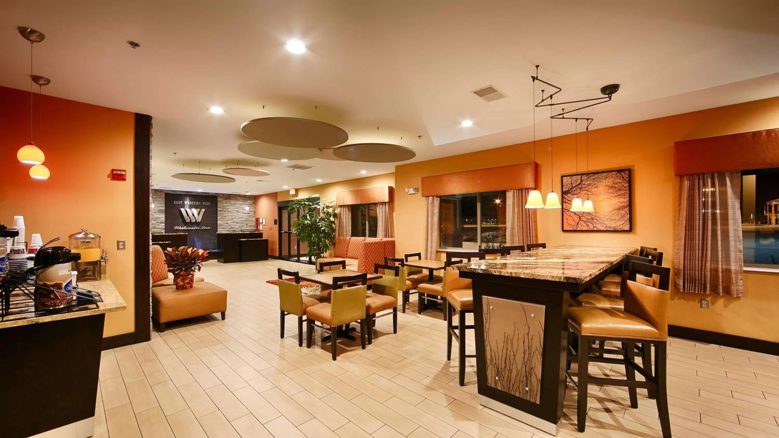 Restaurant/places to eat in Best Western Plus Whitewater Inn