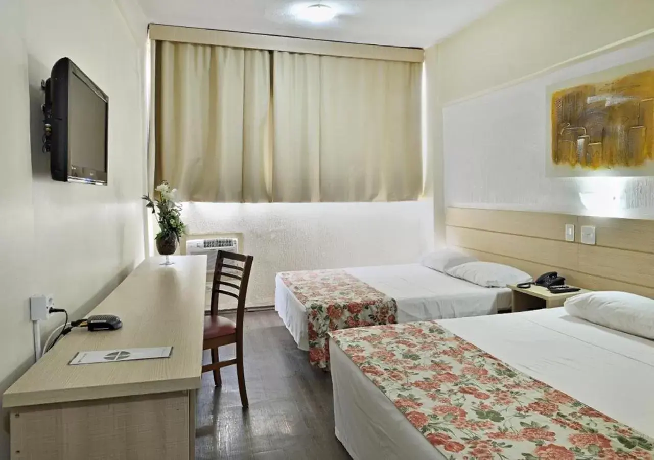 Bedroom, Bed in Nacional Inn Piracicaba