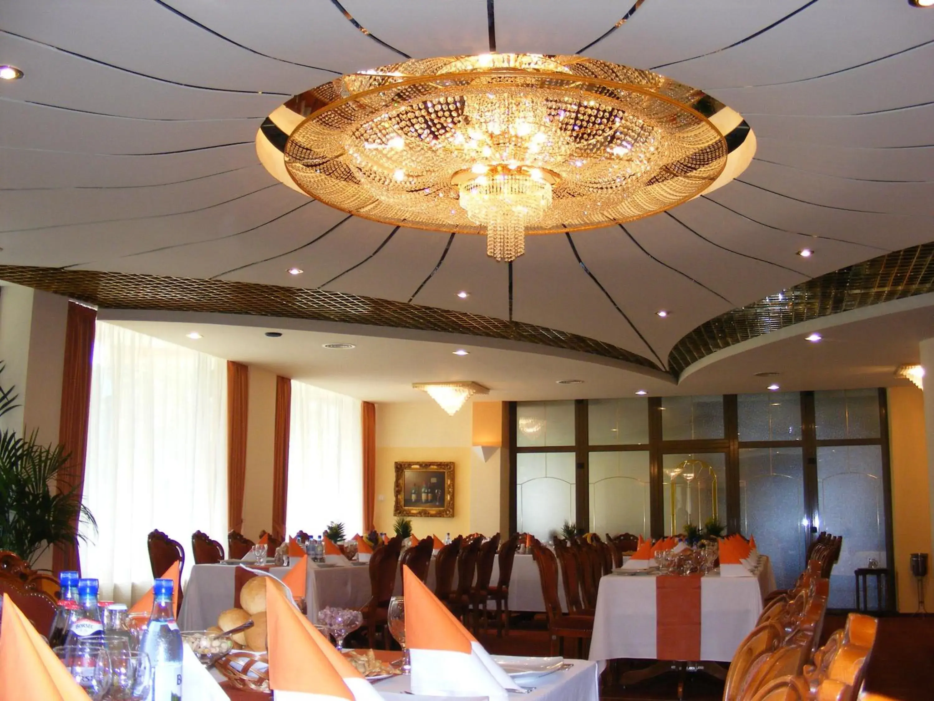 Restaurant/Places to Eat in Best Western Silva Hotel