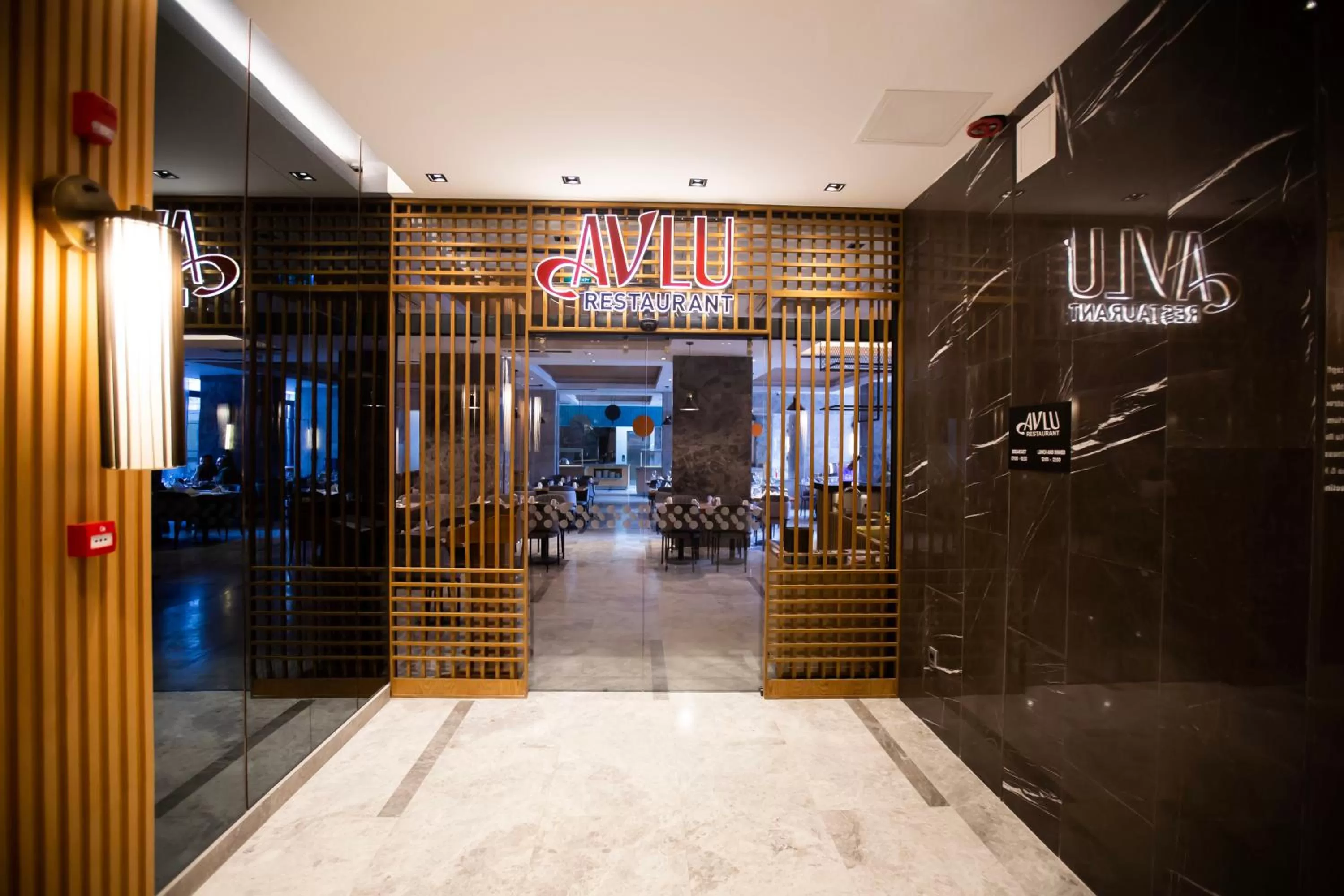 Restaurant/places to eat in Ramada Plaza Sultanahmet