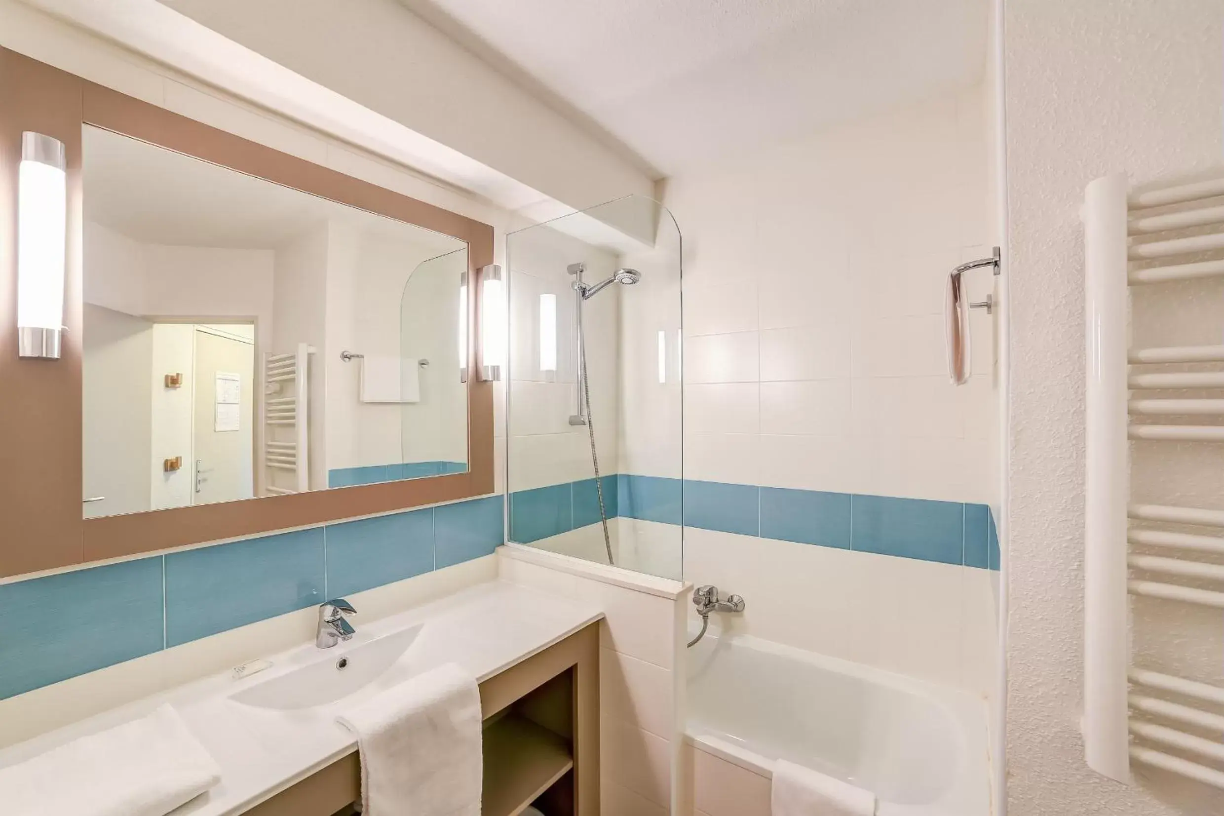 Bathroom in Residence Pierre & Vacances Les Balcons de Collioure