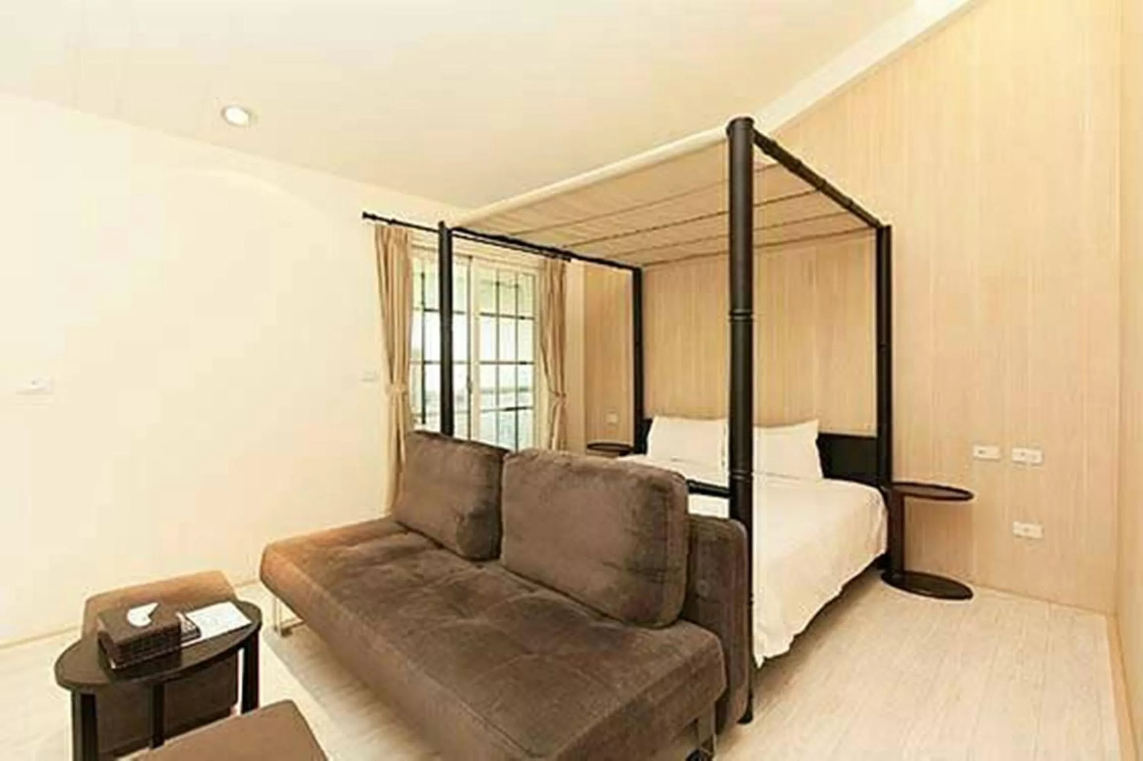 Seating Area in Pisces06